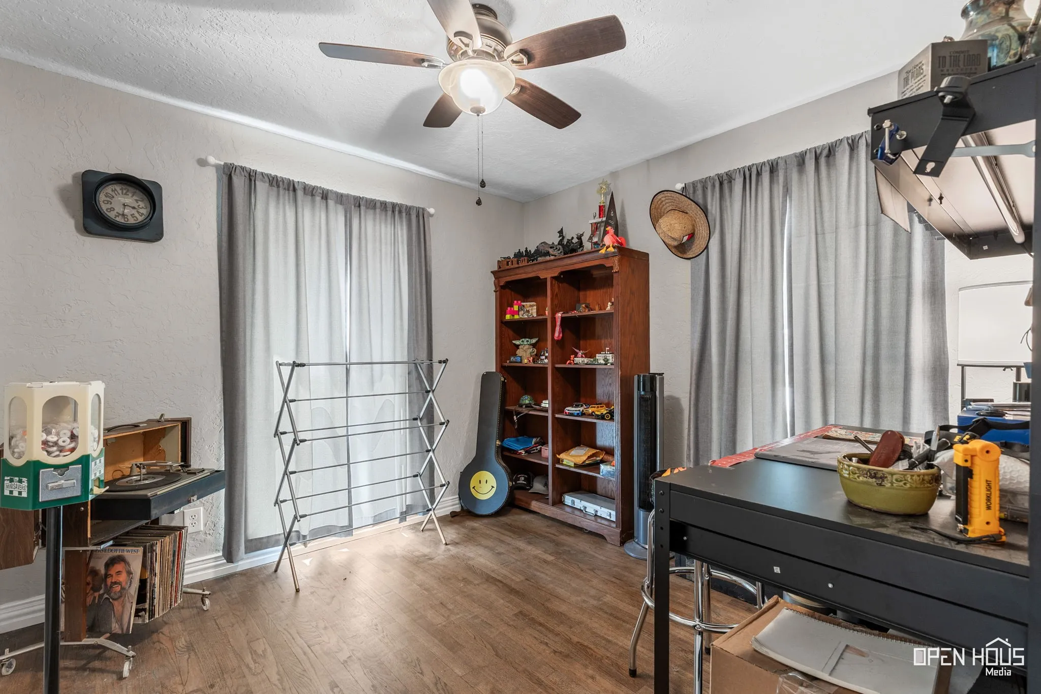 Single Family Residence For Sale in Wichita County , 4419 Randel Drive, Wichita Falls, Texas 76308, 3 Bedroom, 2 Bathroom, Garage spaces, 1,124 Sqft, built in 1955, mls#21379154, Real Estate Agent in Wichita Falls, Homes For Sale in Wichita county, Homes For Sale in Wichita Falls, Realtor in Wichita Falls Texas, Real Estate Brokerage Independent Realty Texas, Luminita Cordes Realtor