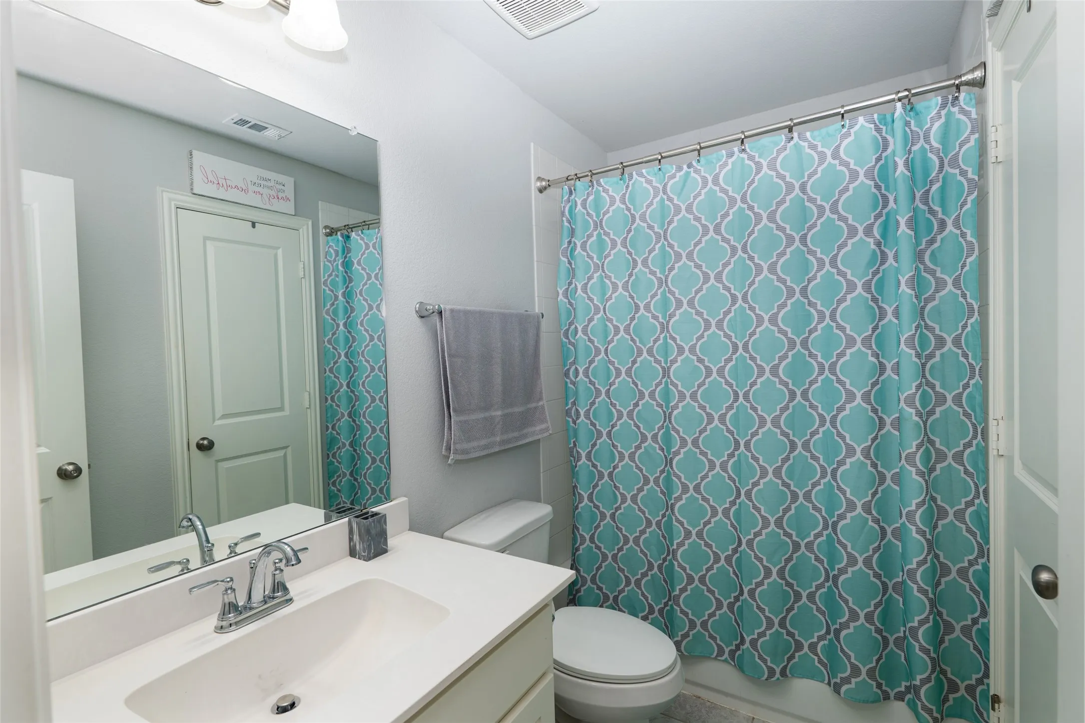 Single Family Residence For Sale in Denton County , 1025 Cottonseed Street, Little Elm, Texas 76227, 4 Bedroom, 5 Bathroom, 3 Garage spaces, 3,673 Sqft, built in 2020, mls#21377319, Real Estate Agent in Little Elm, Homes For Sale in Denton county, Homes For Sale in Little Elm, Realtor in Little Elm Texas, Real Estate Brokerage Independent Realty Texas, Luminita Cordes Realtor