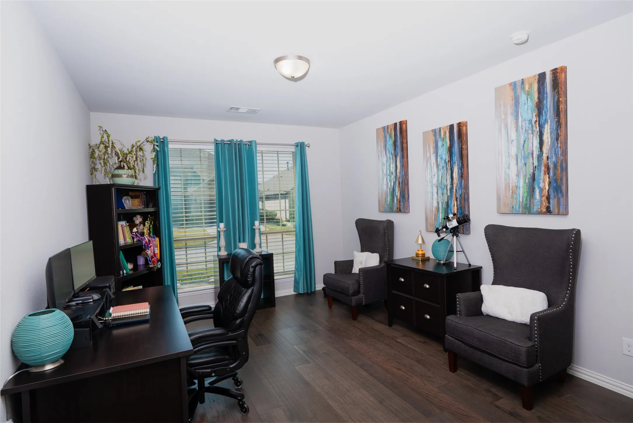 Single Family Residence For Sale in Denton County , 1025 Cottonseed Street, Little Elm, Texas 76227, 4 Bedroom, 5 Bathroom, 3 Garage spaces, 3,673 Sqft, built in 2020, mls#21377319, Real Estate Agent in Little Elm, Homes For Sale in Denton county, Homes For Sale in Little Elm, Realtor in Little Elm Texas, Real Estate Brokerage Independent Realty Texas, Luminita Cordes Realtor