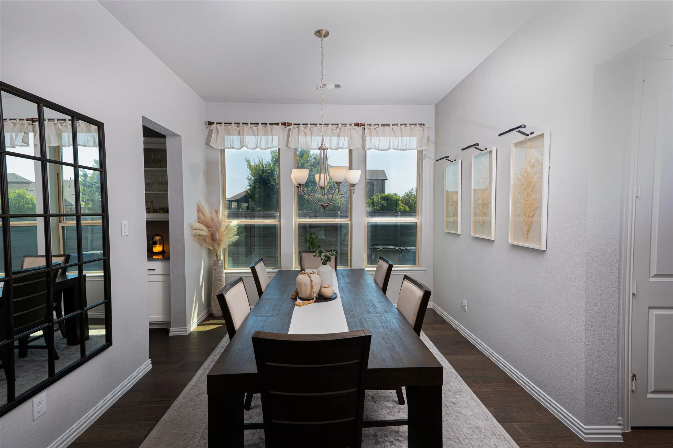 Single Family Residence For Sale in Denton County , 1025 Cottonseed Street, Little Elm, Texas 76227, 4 Bedroom, 5 Bathroom, 3 Garage spaces, 3,673 Sqft, built in 2020, mls#21377319, Real Estate Agent in Little Elm, Homes For Sale in Denton county, Homes For Sale in Little Elm, Realtor in Little Elm Texas, Real Estate Brokerage Independent Realty Texas, Luminita Cordes Realtor