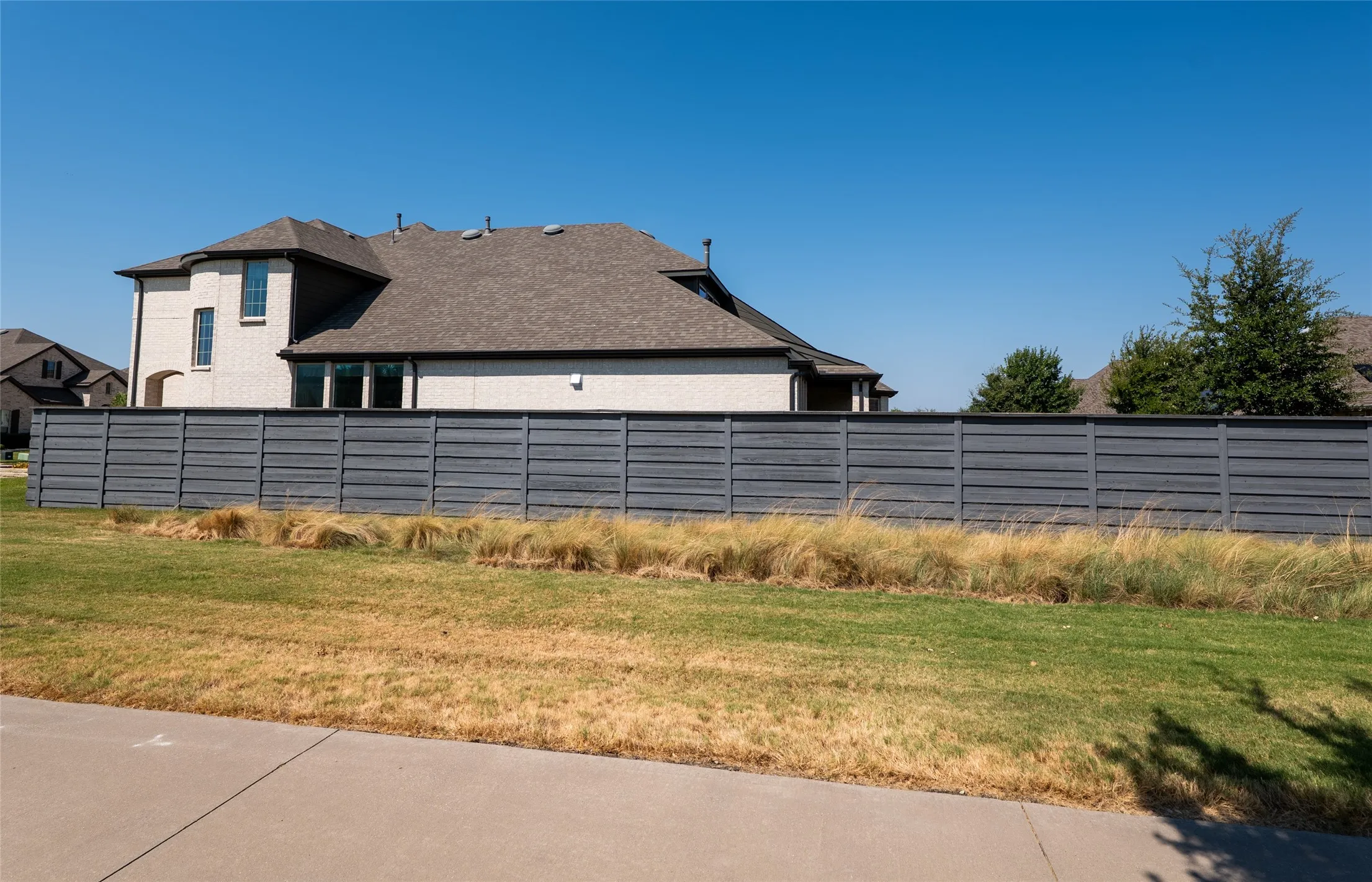 Single Family Residence For Sale in Denton County , 1025 Cottonseed Street, Little Elm, Texas 76227, 4 Bedroom, 5 Bathroom, 3 Garage spaces, 3,673 Sqft, built in 2020, mls#21377319, Real Estate Agent in Little Elm, Homes For Sale in Denton county, Homes For Sale in Little Elm, Realtor in Little Elm Texas, Real Estate Brokerage Independent Realty Texas, Luminita Cordes Realtor