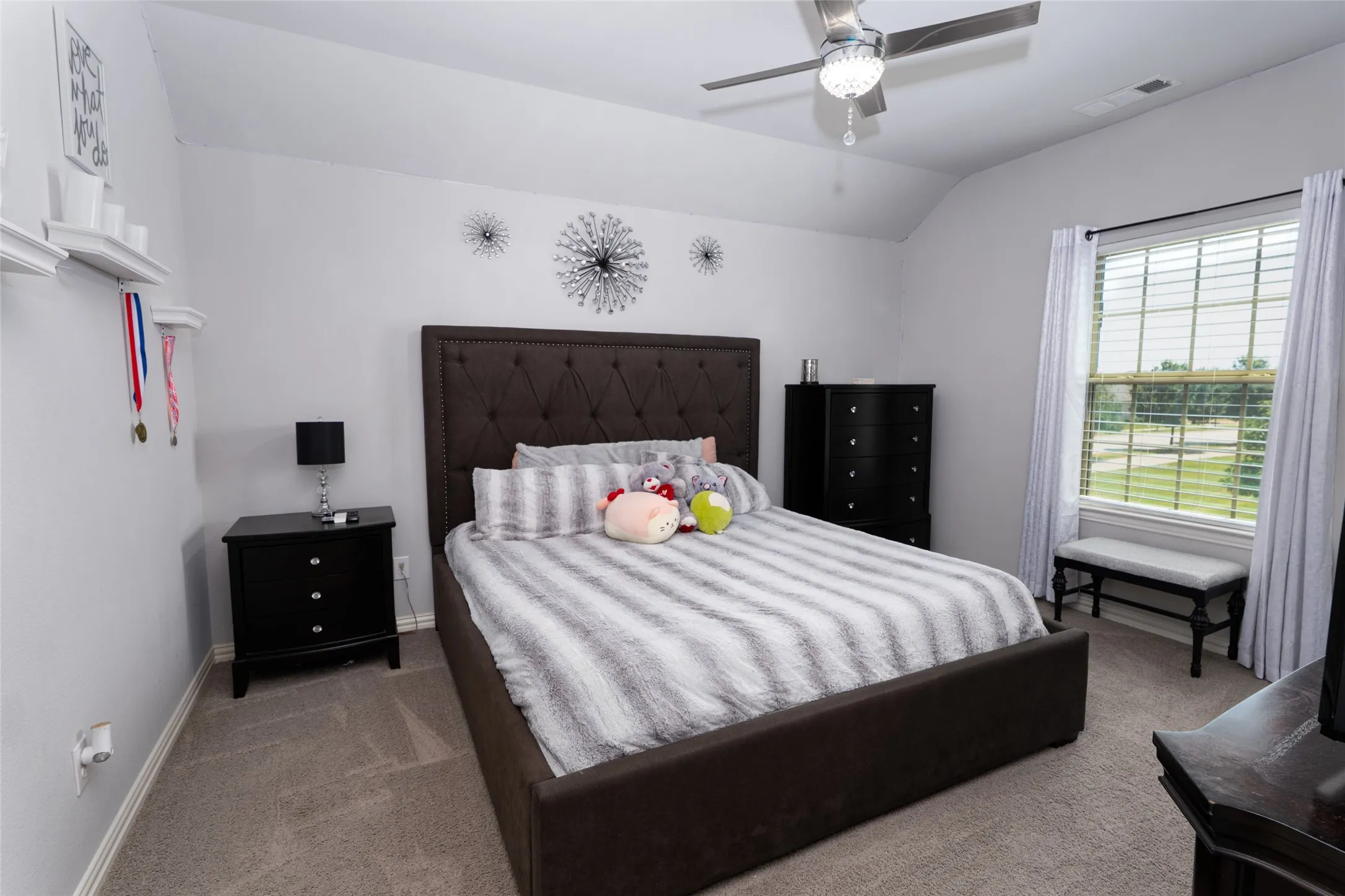 Single Family Residence For Sale in Denton County , 1025 Cottonseed Street, Little Elm, Texas 76227, 4 Bedroom, 5 Bathroom, 3 Garage spaces, 3,673 Sqft, built in 2020, mls#21377319, Real Estate Agent in Little Elm, Homes For Sale in Denton county, Homes For Sale in Little Elm, Realtor in Little Elm Texas, Real Estate Brokerage Independent Realty Texas, Luminita Cordes Realtor