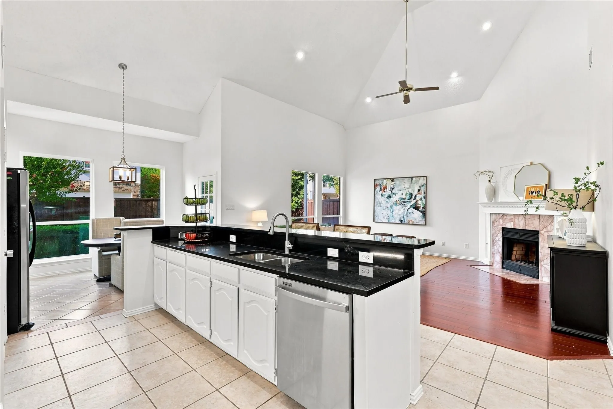 The kitchen bar opens right into the family room, keeping everyone connected whether you’re cooking, chatting, or relaxing together.