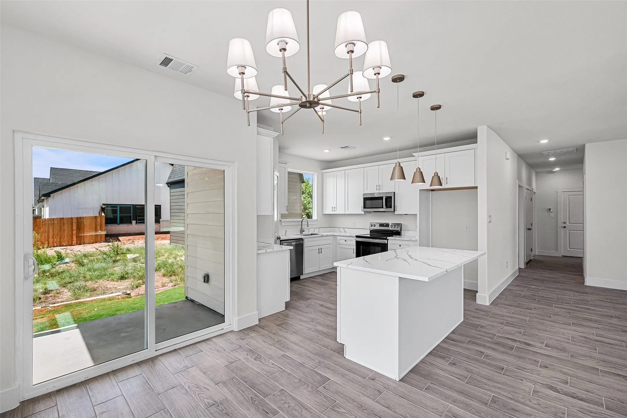 Single Family Residence For Sale in Hood County , 2628 White Rock Drive, Granbury, Texas 76048, 3 Bedroom, 2 Bathroom, 2 Garage spaces, 1,548 Sqft, built in 2026, mls#21379126, Real Estate Agent in Granbury, Homes For Sale in Hood county, Homes For Sale in Granbury, Realtor in Granbury Texas, Real Estate Brokerage Independent Realty Texas, Luminita Cordes Realtor