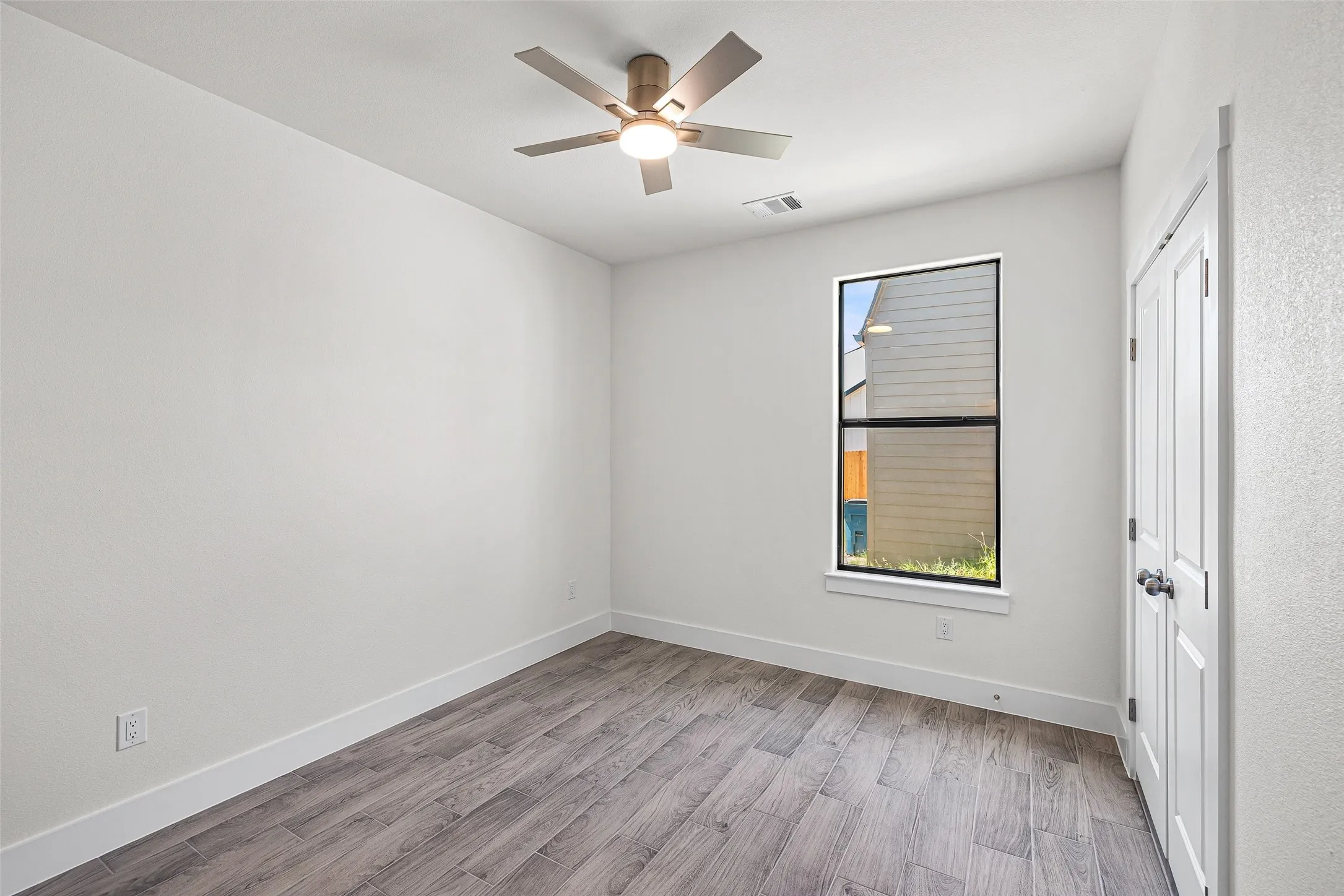 Single Family Residence For Sale in Hood County , 2628 White Rock Drive, Granbury, Texas 76048, 3 Bedroom, 2 Bathroom, 2 Garage spaces, 1,548 Sqft, built in 2026, mls#21379126, Real Estate Agent in Granbury, Homes For Sale in Hood county, Homes For Sale in Granbury, Realtor in Granbury Texas, Real Estate Brokerage Independent Realty Texas, Luminita Cordes Realtor