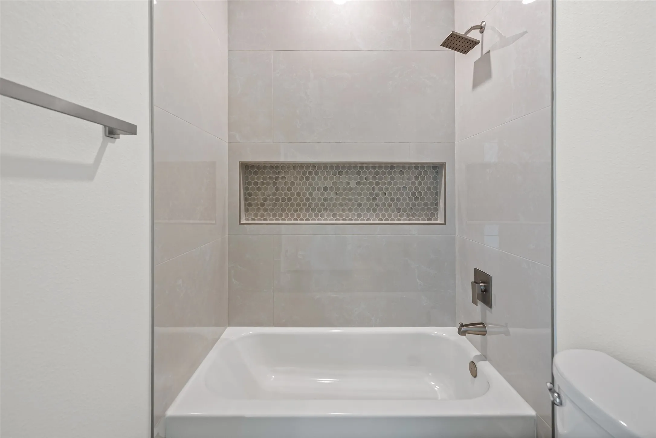 Single Family Residence For Sale in Hood County , 2628 White Rock Drive, Granbury, Texas 76048, 3 Bedroom, 2 Bathroom, 2 Garage spaces, 1,548 Sqft, built in 2026, mls#21379126, Real Estate Agent in Granbury, Homes For Sale in Hood county, Homes For Sale in Granbury, Realtor in Granbury Texas, Real Estate Brokerage Independent Realty Texas, Luminita Cordes Realtor
