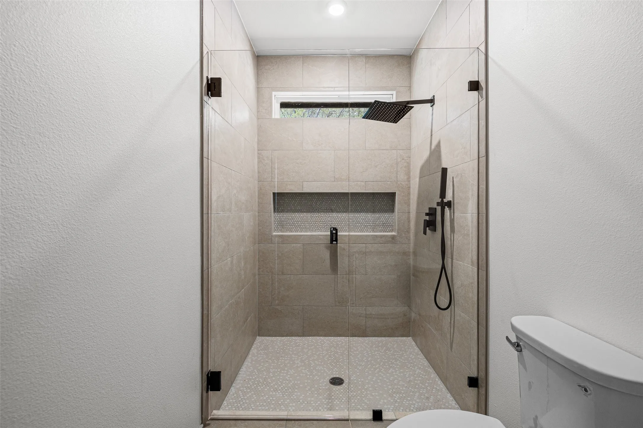 Single Family Residence For Sale in Hood County , 2201 Christine Drive, Granbury, Texas 76048, 4 Bedroom, 2 Bathroom, 2 Garage spaces, 1,690 Sqft, built in 2026, mls#21379043, Real Estate Agent in Granbury, Homes For Sale in Hood county, Homes For Sale in Granbury, Realtor in Granbury Texas, Real Estate Brokerage Independent Realty Texas, Luminita Cordes Realtor