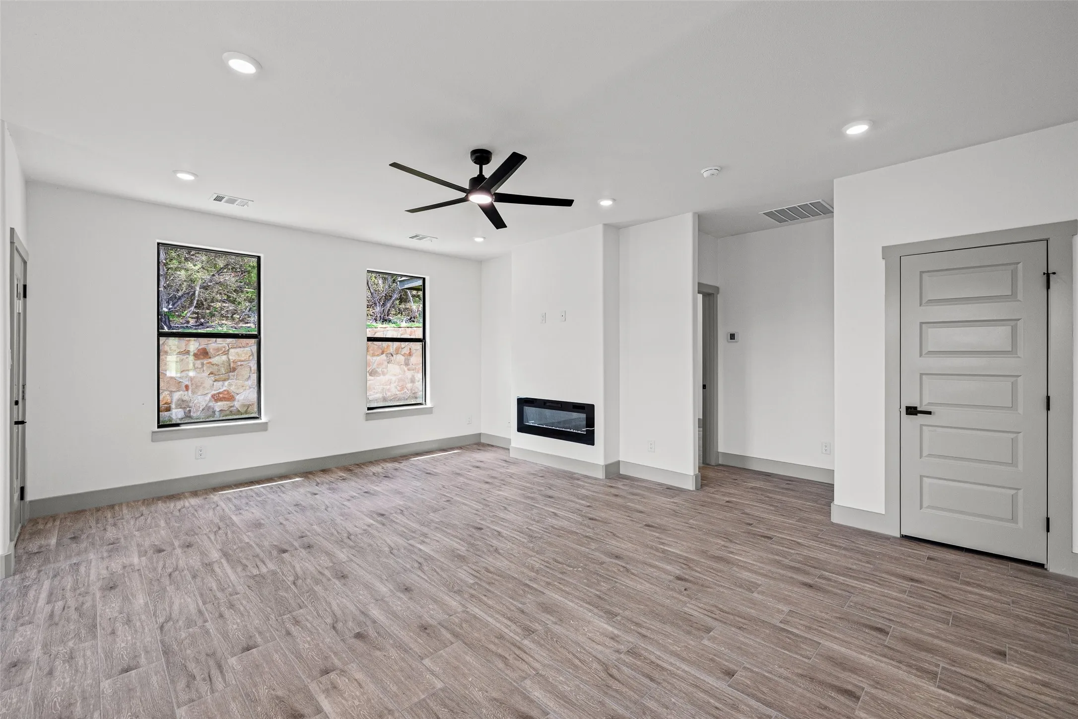 Single Family Residence For Sale in Hood County , 2201 Christine Drive, Granbury, Texas 76048, 4 Bedroom, 2 Bathroom, 2 Garage spaces, 1,690 Sqft, built in 2026, mls#21379043, Real Estate Agent in Granbury, Homes For Sale in Hood county, Homes For Sale in Granbury, Realtor in Granbury Texas, Real Estate Brokerage Independent Realty Texas, Luminita Cordes Realtor