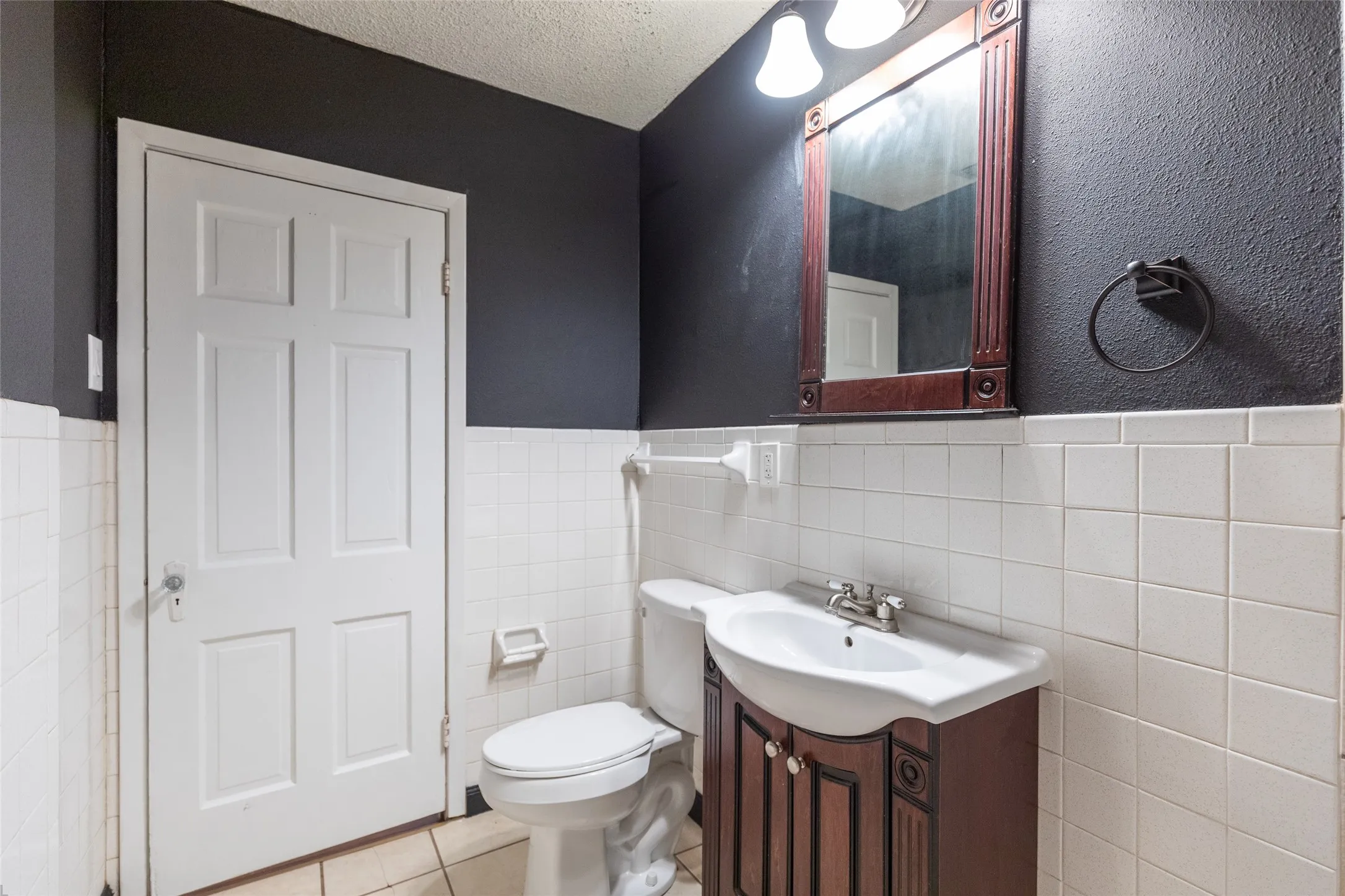 Single Family Residence For Sale in Taylor County , 890 Ballinger Street, Abilene, Texas 79605, 3 Bedroom, 2 Bathroom, 2 Garage spaces, 1,652 Sqft, built in 1941, mls#21378504, Real Estate Agent in Abilene, Homes For Sale in Taylor county, Homes For Sale in Abilene, Realtor in Abilene Texas, Real Estate Brokerage Independent Realty Texas, Luminita Cordes Realtor