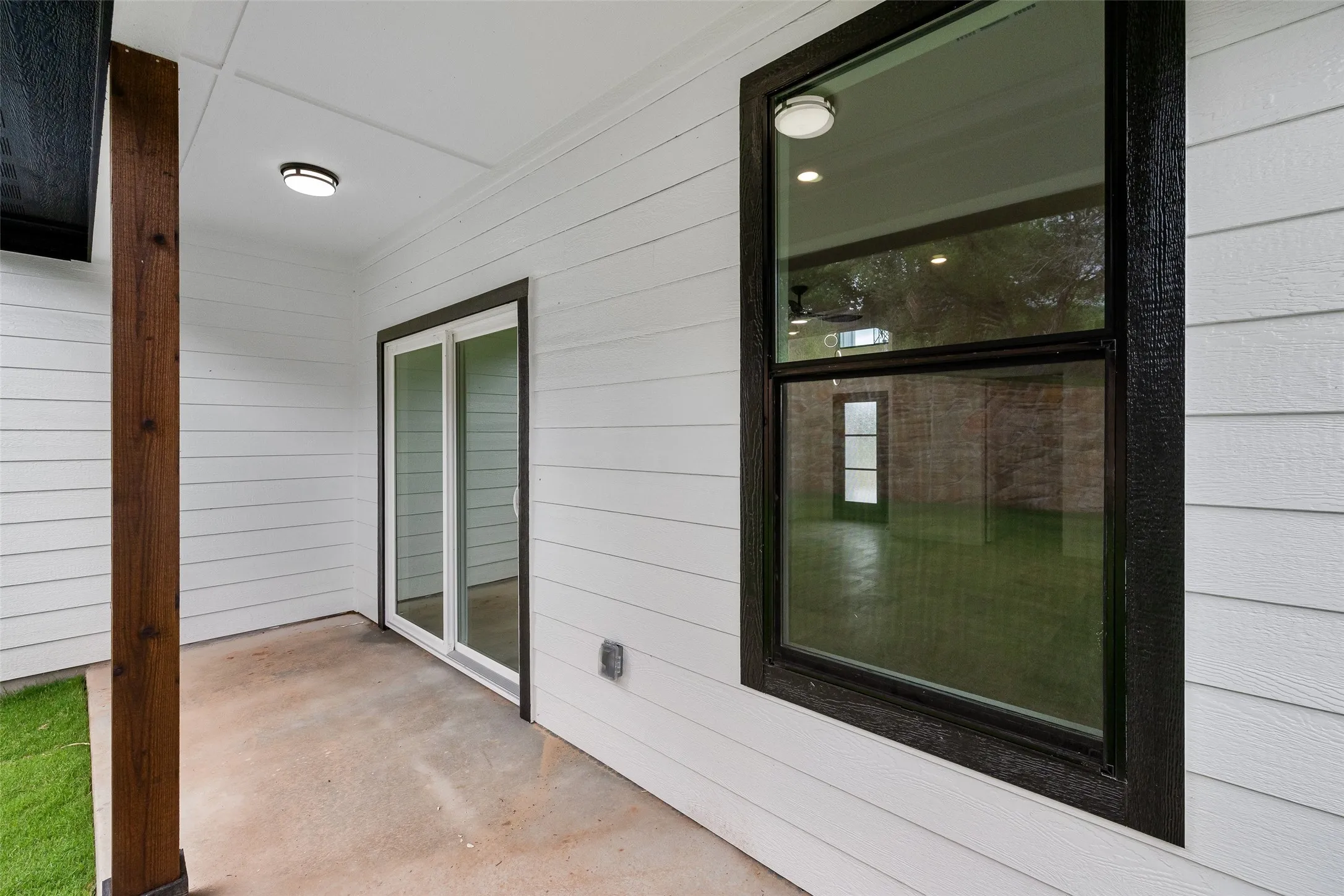Single Family Residence For Sale in Hood County , 2203 Christine Drive, Granbury, Texas 76048, 4 Bedroom, 2 Bathroom, 2 Garage spaces, 1,711 Sqft, built in 2026, mls#21376544, Real Estate Agent in Granbury, Homes For Sale in Hood county, Homes For Sale in Granbury, Realtor in Granbury Texas, Real Estate Brokerage Independent Realty Texas, Luminita Cordes Realtor