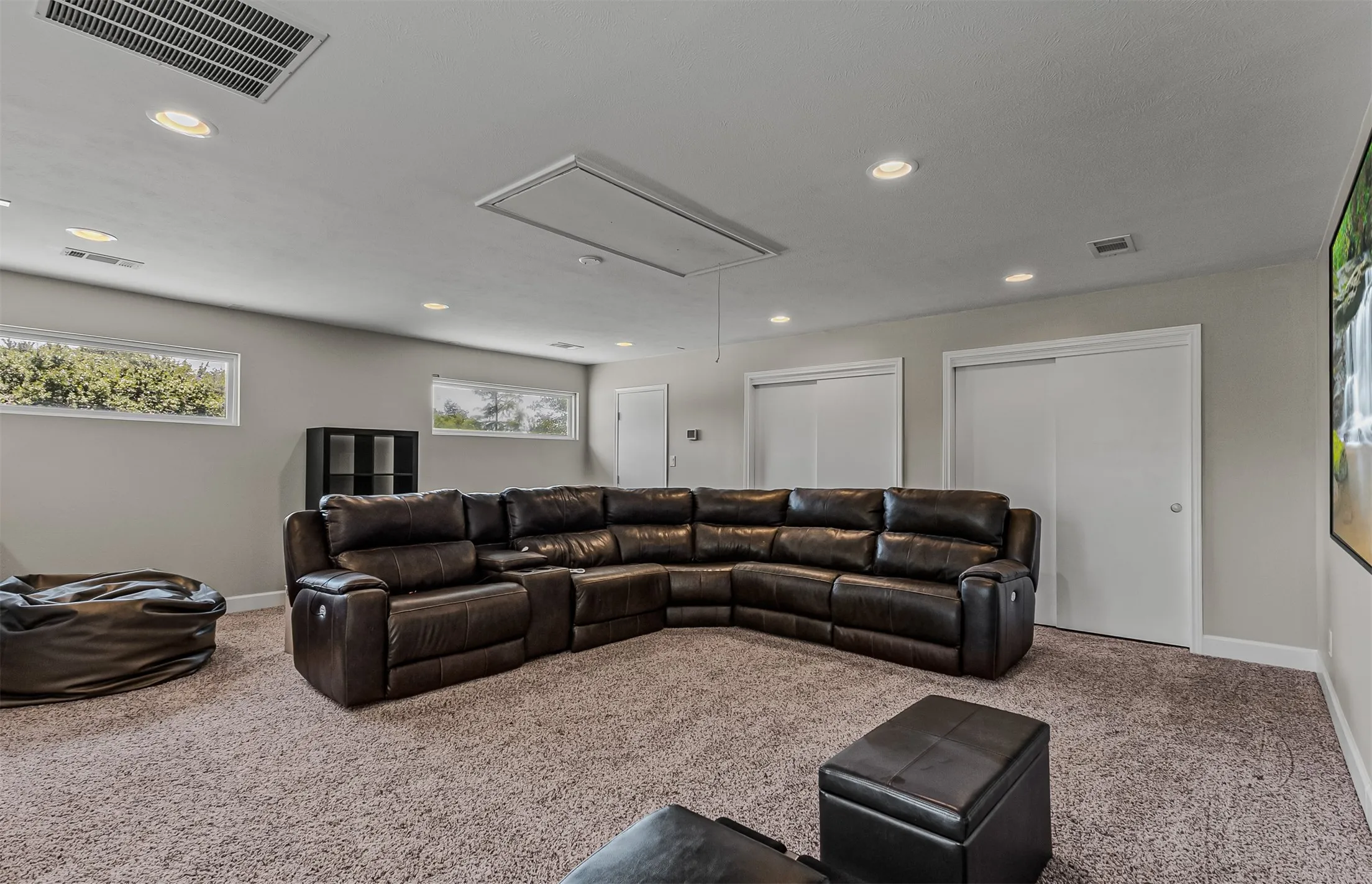 Single Family Residence For Sale in Dallas County , 4117 Boca Bay Drive, Dallas, Texas 75244, 4 Bedroom, 3 Bathroom, 2 Garage spaces, 3,216 Sqft, built in 1970, mls#21379117, Real Estate Agent in Dallas, Homes For Sale in Dallas county, Homes For Sale in Dallas, Realtor in Dallas Texas, Real Estate Brokerage Independent Realty Texas, Luminita Cordes Realtor