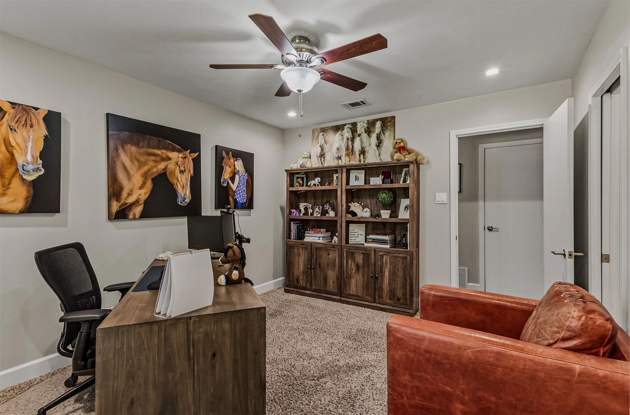 Single Family Residence For Sale in Dallas County , 4117 Boca Bay Drive, Dallas, Texas 75244, 4 Bedroom, 3 Bathroom, 2 Garage spaces, 3,216 Sqft, built in 1970, mls#21379117, Real Estate Agent in Dallas, Homes For Sale in Dallas county, Homes For Sale in Dallas, Realtor in Dallas Texas, Real Estate Brokerage Independent Realty Texas, Luminita Cordes Realtor