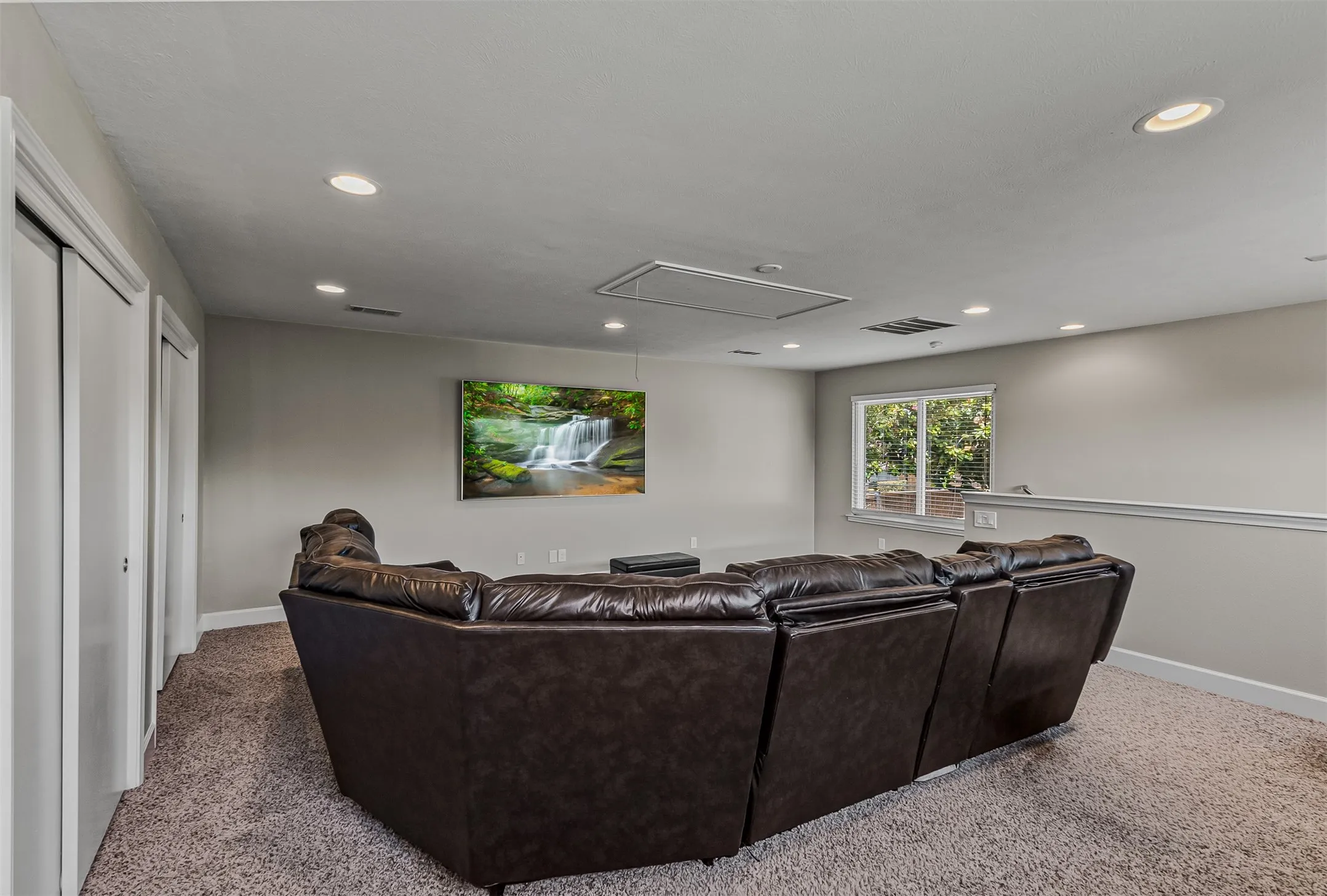 Single Family Residence For Sale in Dallas County , 4117 Boca Bay Drive, Dallas, Texas 75244, 4 Bedroom, 3 Bathroom, 2 Garage spaces, 3,216 Sqft, built in 1970, mls#21379117, Real Estate Agent in Dallas, Homes For Sale in Dallas county, Homes For Sale in Dallas, Realtor in Dallas Texas, Real Estate Brokerage Independent Realty Texas, Luminita Cordes Realtor