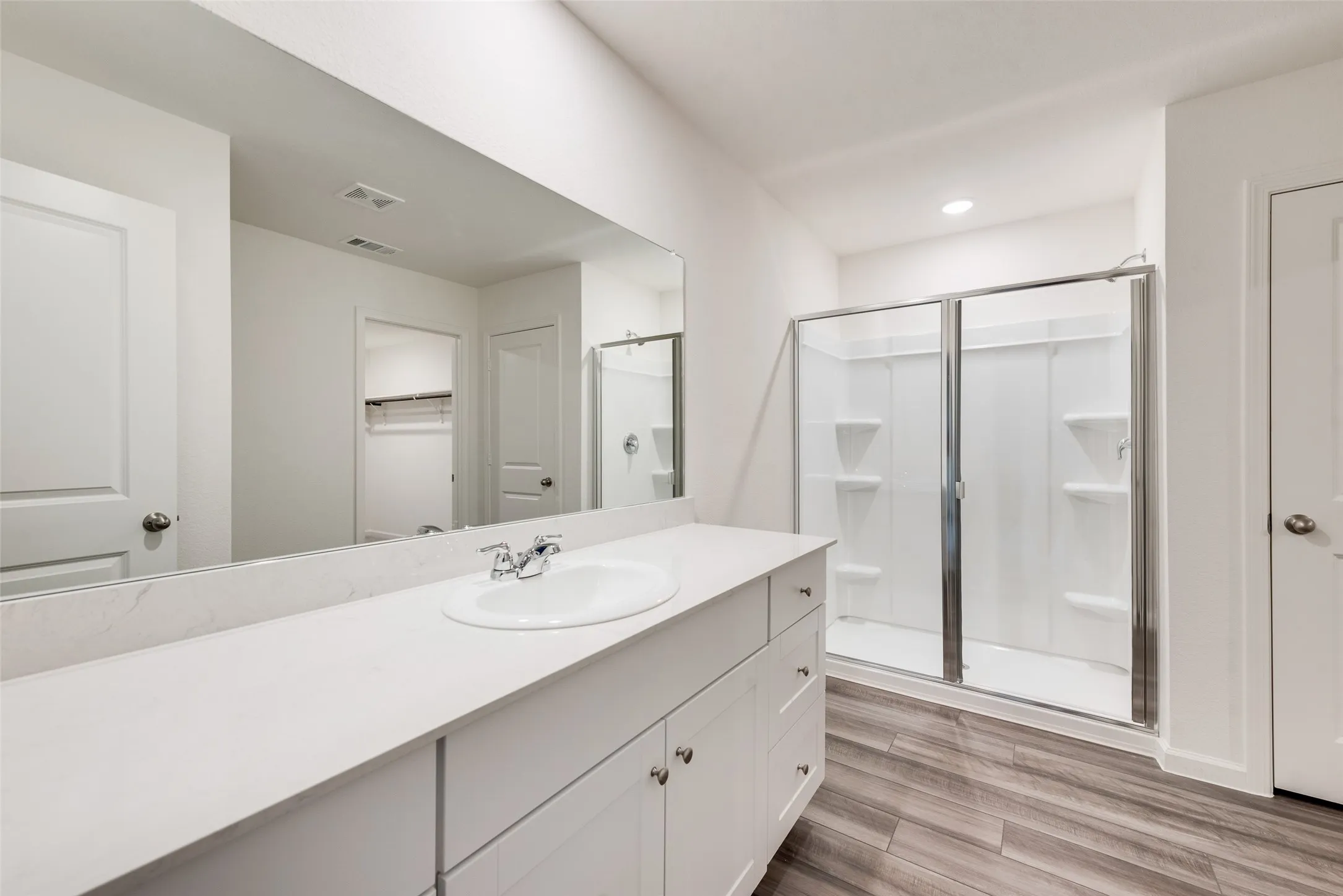 Single Family Residence For Rent in Collin County , 207 bradford Drive, Princeton, Texas 75407, 5 Bedroom, 3 Bathroom, 2 Garage spaces, 2,609 Sqft, built in 2025, mls#21379165, Real Estate Agent in Princeton, Homes For Rent in Collin county, Homes For Rent in Princeton, Realtor in Princeton Texas, Real Estate Brokerage Independent Realty Texas, Luminita Cordes Realtor