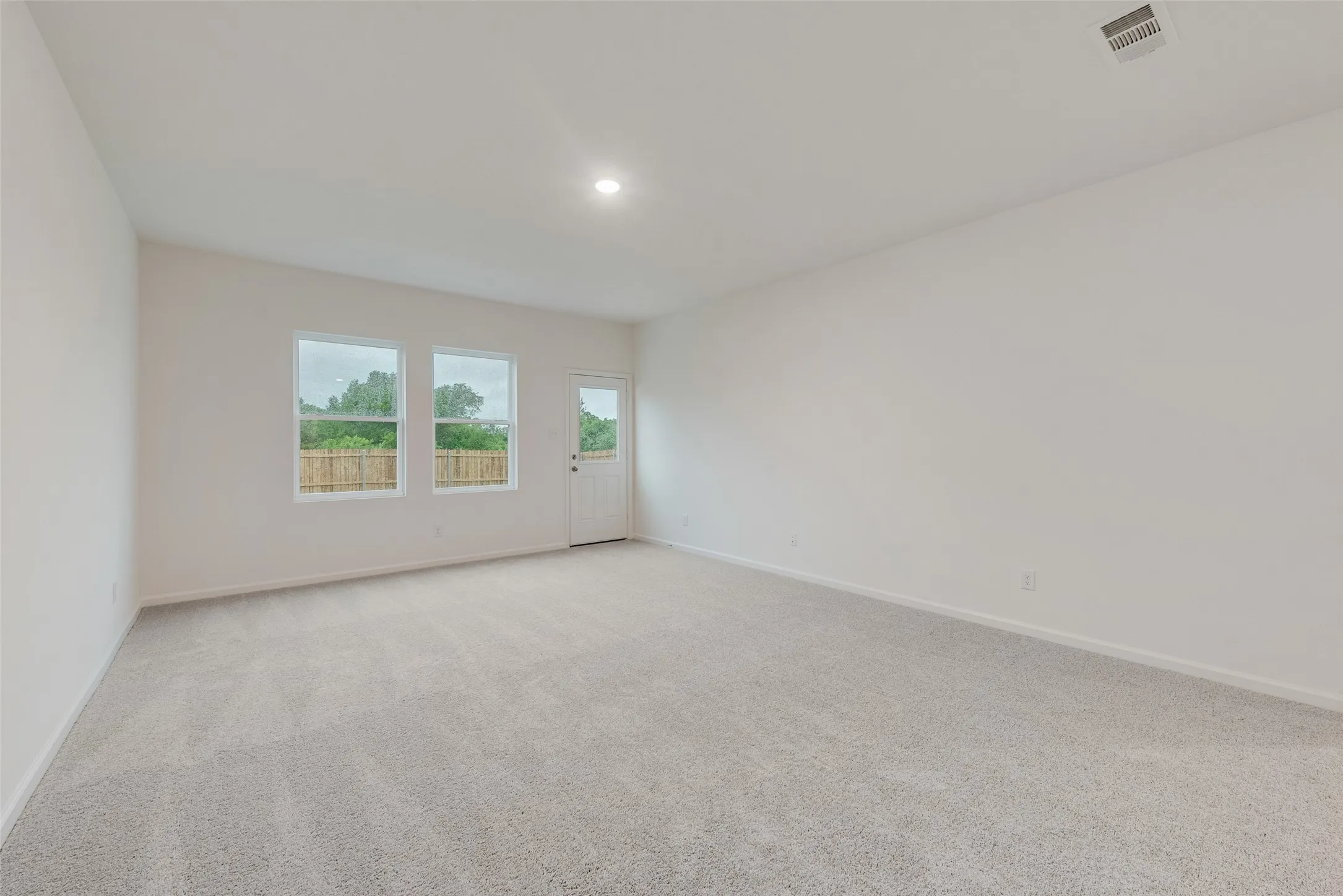 Single Family Residence For Rent in Collin County , 207 bradford Drive, Princeton, Texas 75407, 5 Bedroom, 3 Bathroom, 2 Garage spaces, 2,609 Sqft, built in 2025, mls#21379165, Real Estate Agent in Princeton, Homes For Rent in Collin county, Homes For Rent in Princeton, Realtor in Princeton Texas, Real Estate Brokerage Independent Realty Texas, Luminita Cordes Realtor