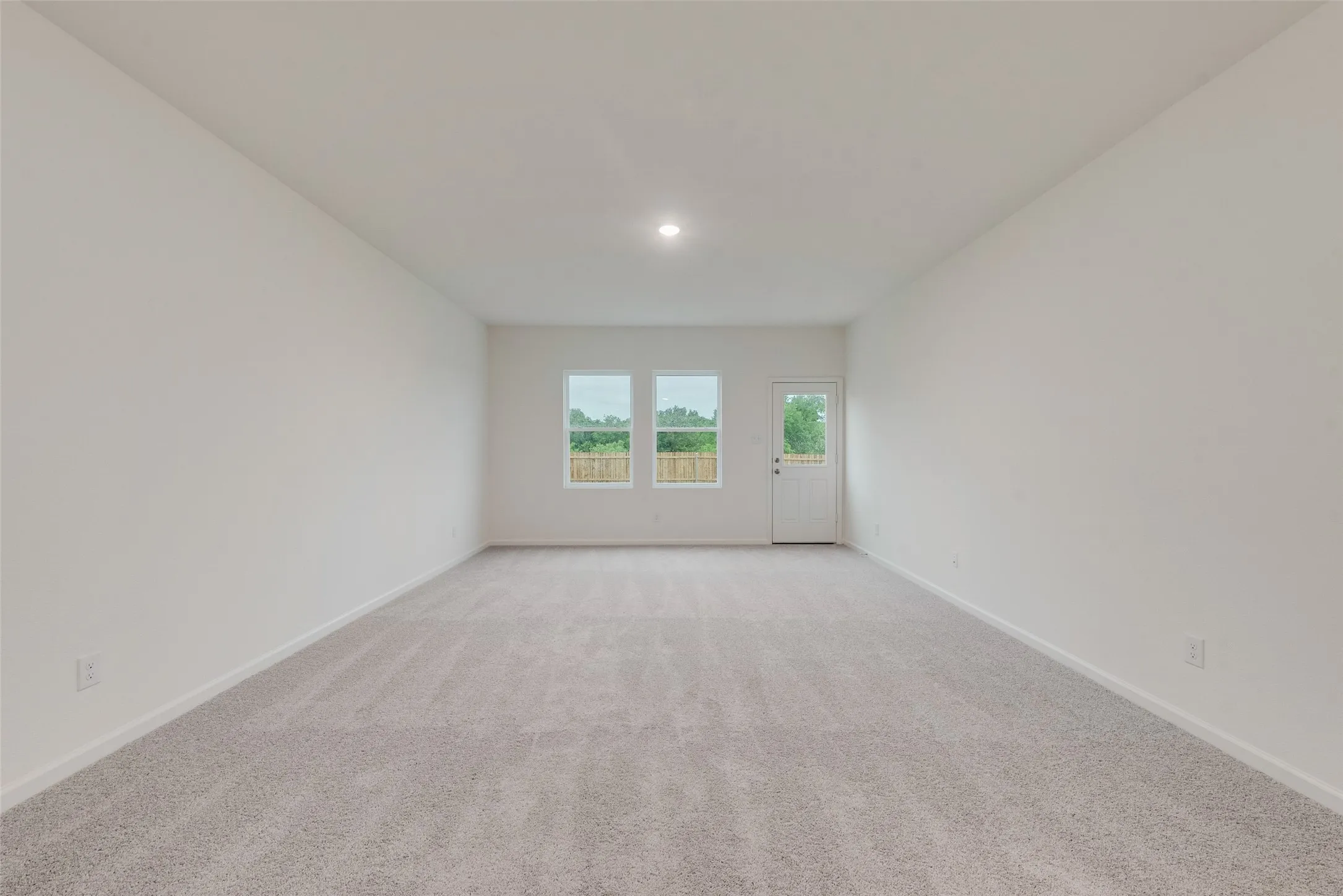 Single Family Residence For Rent in Collin County , 207 bradford Drive, Princeton, Texas 75407, 5 Bedroom, 3 Bathroom, 2 Garage spaces, 2,609 Sqft, built in 2025, mls#21379165, Real Estate Agent in Princeton, Homes For Rent in Collin county, Homes For Rent in Princeton, Realtor in Princeton Texas, Real Estate Brokerage Independent Realty Texas, Luminita Cordes Realtor
