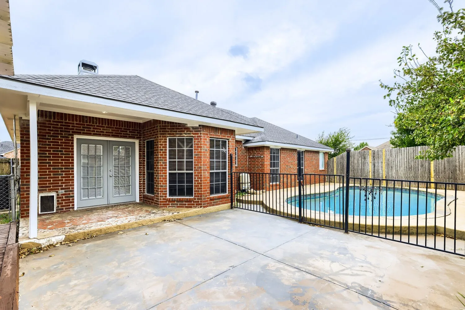 Single Family Residence For Sale in Kaufman County , 127 Villanova Circle, Forney, Texas 75126, 3 Bedroom, 2 Bathroom, 2 Garage spaces, 1,771 Sqft, built in 1997, mls#21376884, Real Estate Agent in Forney, Homes For Sale in Kaufman county, Homes For Sale in Forney, Realtor in Forney Texas, Real Estate Brokerage Independent Realty Texas, Luminita Cordes Realtor