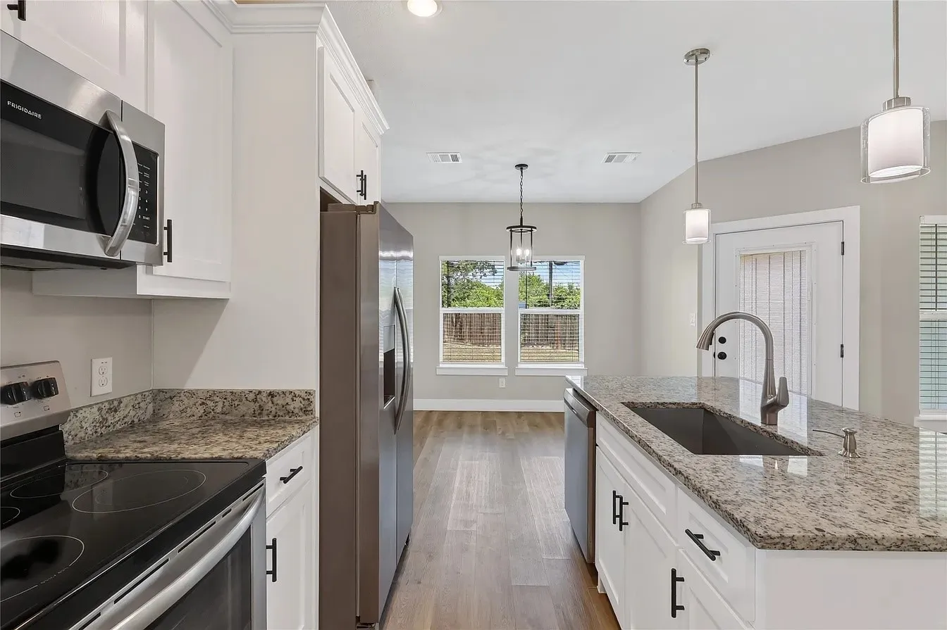 Single Family Residence For Sale in Tarrant County , 3208 31st Street, Fort Worth, Texas 76106, 3 Bedroom, 2 Bathroom, 2 Garage spaces, 1,419 Sqft, built in 2023, mls#21378199, Real Estate Agent in Fort Worth, Homes For Sale in Tarrant county, Homes For Sale in Fort Worth, Realtor in Fort Worth Texas, Real Estate Brokerage Independent Realty Texas, Luminita Cordes Realtor