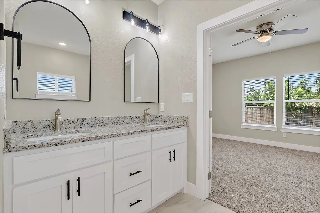 Single Family Residence For Sale in Tarrant County , 3208 31st Street, Fort Worth, Texas 76106, 3 Bedroom, 2 Bathroom, 2 Garage spaces, 1,419 Sqft, built in 2023, mls#21378199, Real Estate Agent in Fort Worth, Homes For Sale in Tarrant county, Homes For Sale in Fort Worth, Realtor in Fort Worth Texas, Real Estate Brokerage Independent Realty Texas, Luminita Cordes Realtor