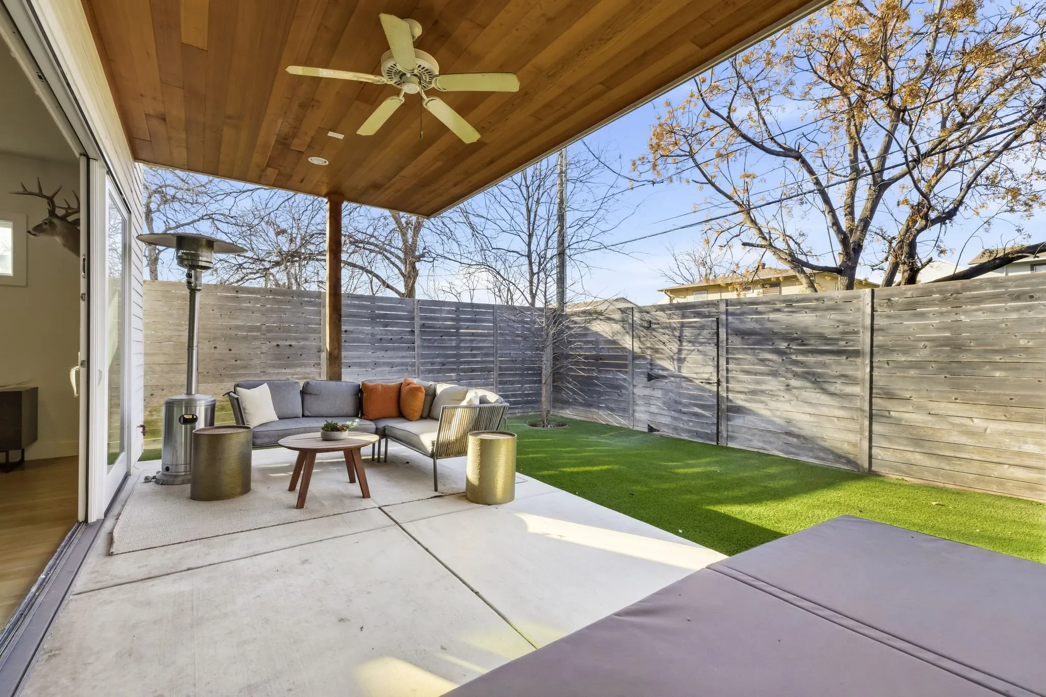 Single Family Residence For Rent in Dallas County , 4827 Newmore Avenue, Dallas, Texas 75209, 3 Bedroom, 3 Bathroom, 2 Garage spaces, 2,691 Sqft, built in 2018, mls#21379096, Real Estate Agent in Dallas, Homes For Rent in Dallas county, Homes For Rent in Dallas, Realtor in Dallas Texas, Real Estate Brokerage Independent Realty Texas, Luminita Cordes Realtor