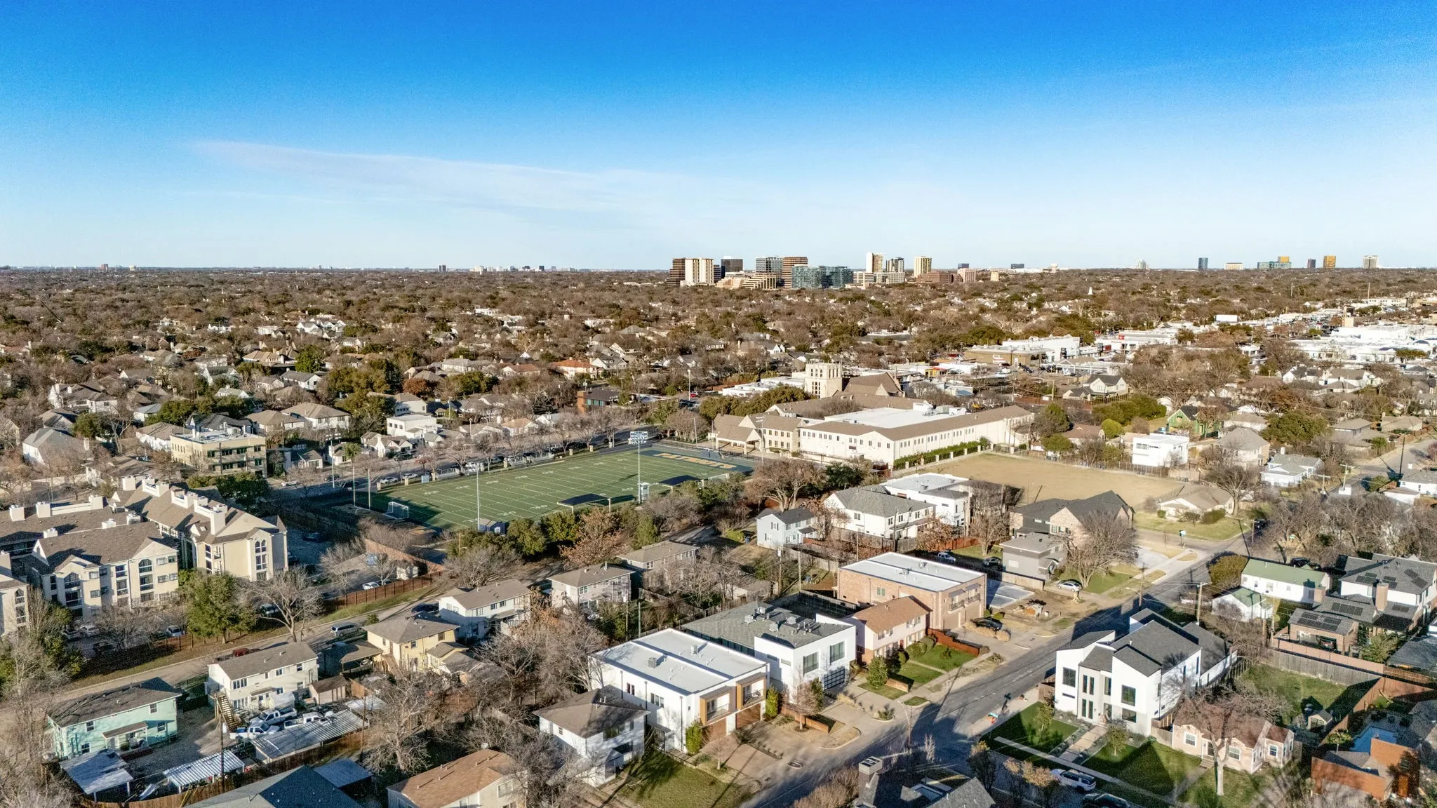 Single Family Residence For Rent in Dallas County , 4827 Newmore Avenue, Dallas, Texas 75209, 3 Bedroom, 3 Bathroom, 2 Garage spaces, 2,691 Sqft, built in 2018, mls#21379096, Real Estate Agent in Dallas, Homes For Rent in Dallas county, Homes For Rent in Dallas, Realtor in Dallas Texas, Real Estate Brokerage Independent Realty Texas, Luminita Cordes Realtor
