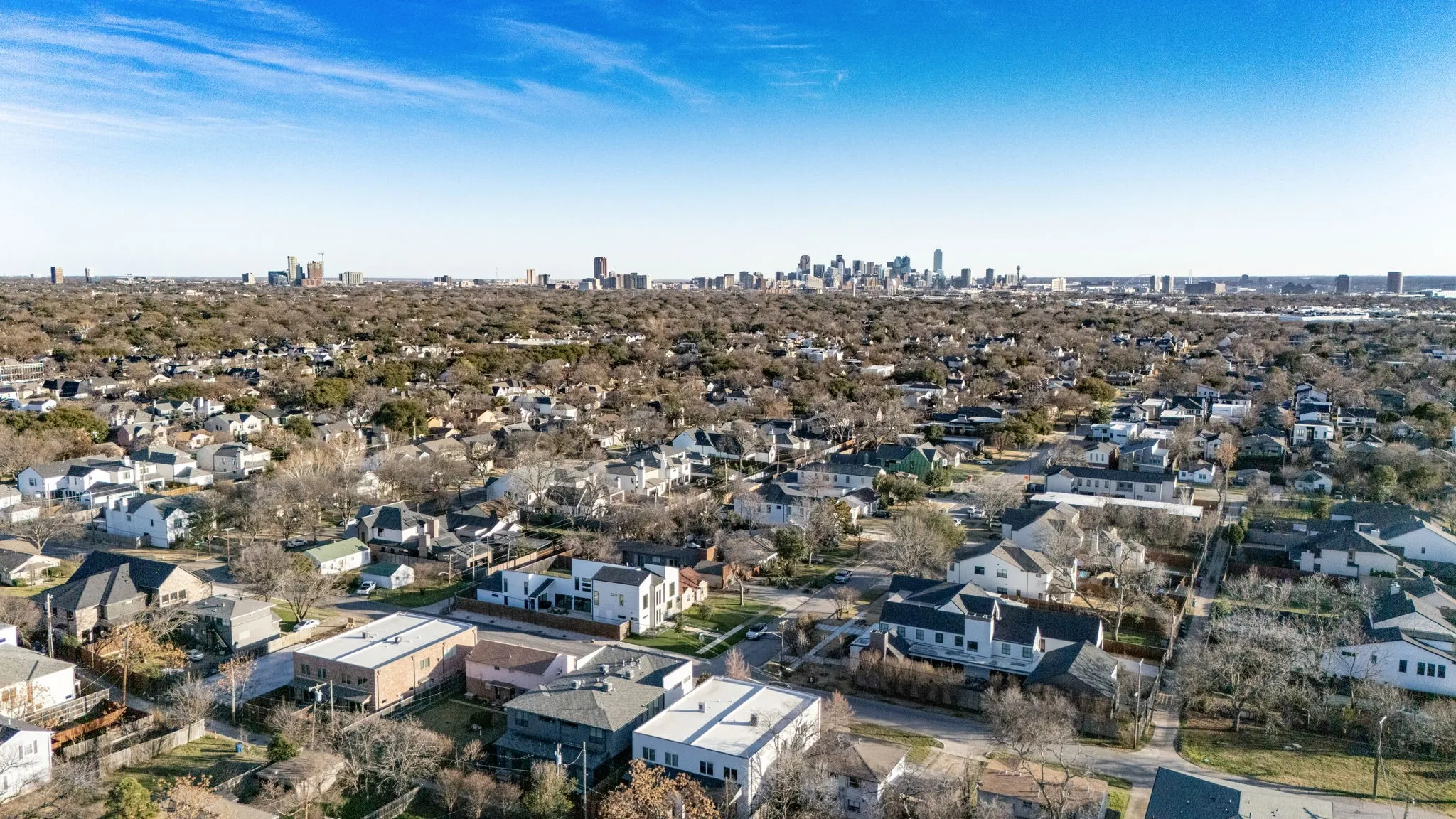 Single Family Residence For Rent in Dallas County , 4827 Newmore Avenue, Dallas, Texas 75209, 3 Bedroom, 3 Bathroom, 2 Garage spaces, 2,691 Sqft, built in 2018, mls#21379096, Real Estate Agent in Dallas, Homes For Rent in Dallas county, Homes For Rent in Dallas, Realtor in Dallas Texas, Real Estate Brokerage Independent Realty Texas, Luminita Cordes Realtor
