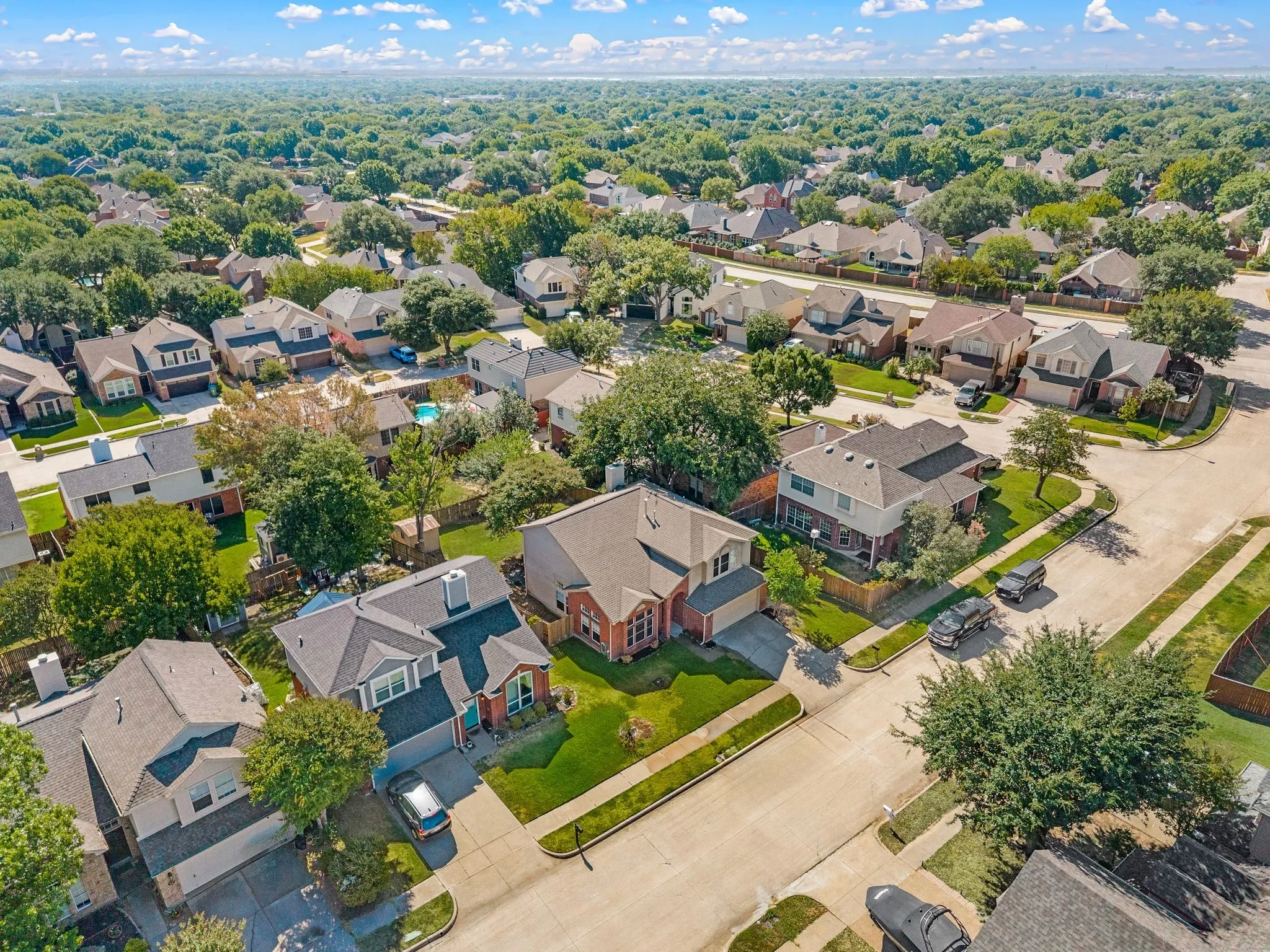 Single Family Residence For Sale in Denton County , 3300 Stone Bridge Drive, Flower Mound, Texas 75028, 3 Bedroom, 3 Bathroom, 2 Garage spaces, 2,154 Sqft, built in 1988, mls#21375484, Real Estate Agent in Flower Mound, Homes For Sale in Denton county, Homes For Sale in Flower Mound, Realtor in Flower Mound Texas, Real Estate Brokerage Independent Realty Texas, Luminita Cordes Realtor