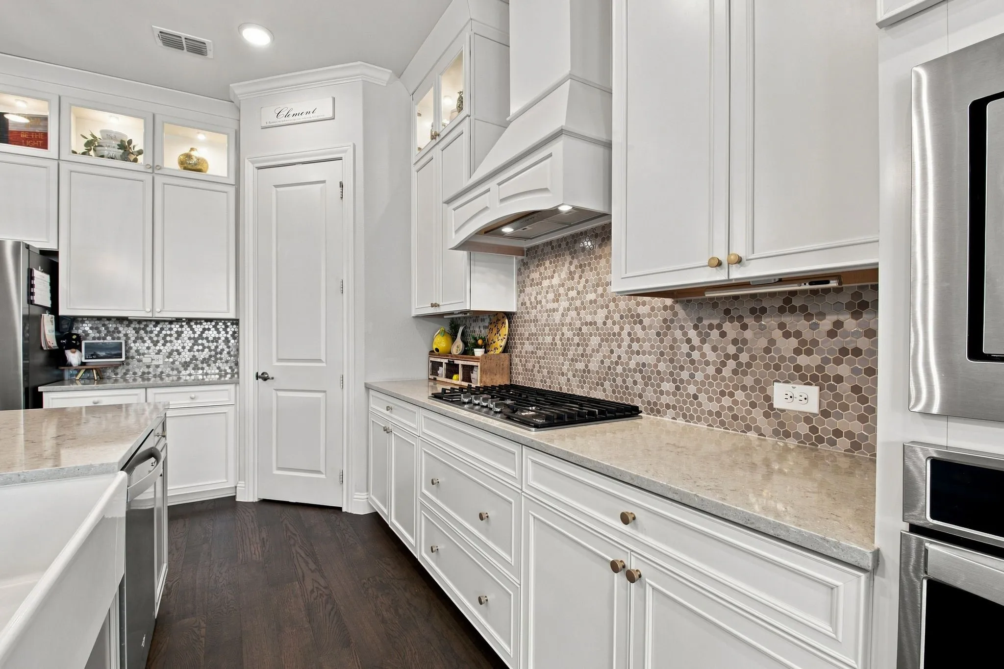 Single Family Residence For Sale in Denton County , 1401 Benavites Drive, Little Elm, Texas 75068, 3 Bedroom, 3 Bathroom, 3 Garage spaces, 2,681 Sqft, built in 2020, mls#21379163, Real Estate Agent in Little Elm, Homes For Sale in Denton county, Homes For Sale in Little Elm, Realtor in Little Elm Texas, Real Estate Brokerage Independent Realty Texas, Luminita Cordes Realtor