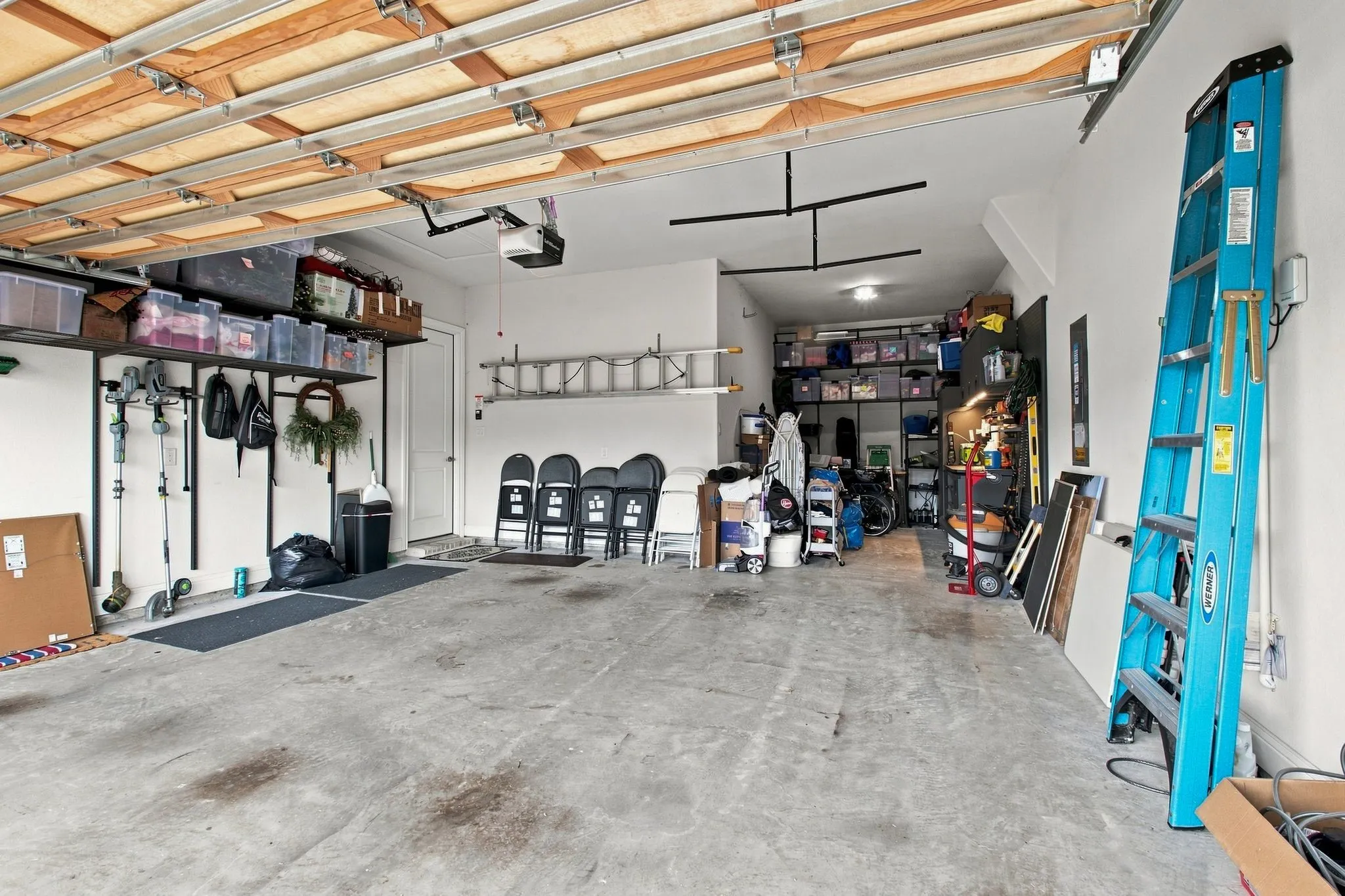 Single Family Residence For Sale in Denton County , 1401 Benavites Drive, Little Elm, Texas 75068, 3 Bedroom, 3 Bathroom, 3 Garage spaces, 2,681 Sqft, built in 2020, mls#21379163, Real Estate Agent in Little Elm, Homes For Sale in Denton county, Homes For Sale in Little Elm, Realtor in Little Elm Texas, Real Estate Brokerage Independent Realty Texas, Luminita Cordes Realtor