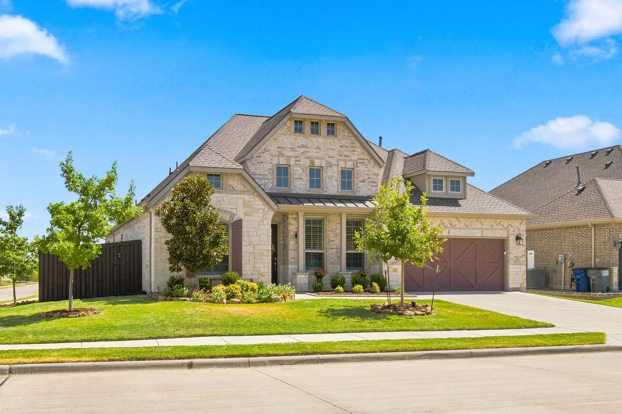 Single Family Residence For Sale in Denton County , 1401 Benavites Drive, Little Elm, Texas 75068, 3 Bedroom, 3 Bathroom, 3 Garage spaces, 2,681 Sqft, built in 2020, mls#21379163, Real Estate Agent in Little Elm, Homes For Sale in Denton county, Homes For Sale in Little Elm, Realtor in Little Elm Texas, Real Estate Brokerage Independent Realty Texas, Luminita Cordes Realtor