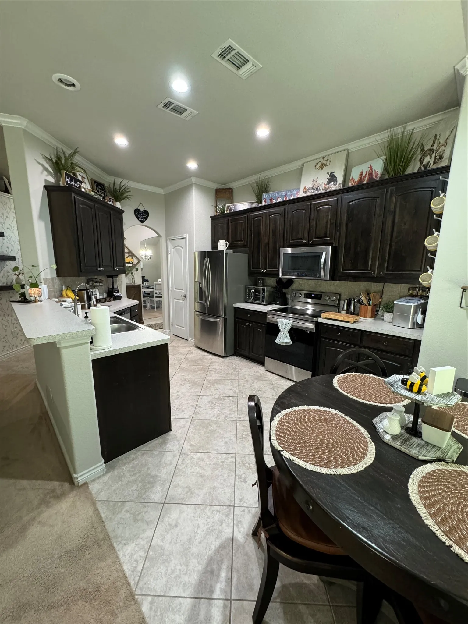 Single Family Residence For Rent in Tarrant County , 6041 Warmouth Drive, Fort Worth, Texas 76179, 3 Bedroom, 2 Bathroom, 2 Garage spaces, 1,630 Sqft, built in 2015, mls#21377384, Real Estate Agent in Fort Worth, Homes For Rent in Tarrant county, Homes For Rent in Fort Worth, Realtor in Fort Worth Texas, Real Estate Brokerage Independent Realty Texas, Luminita Cordes Realtor