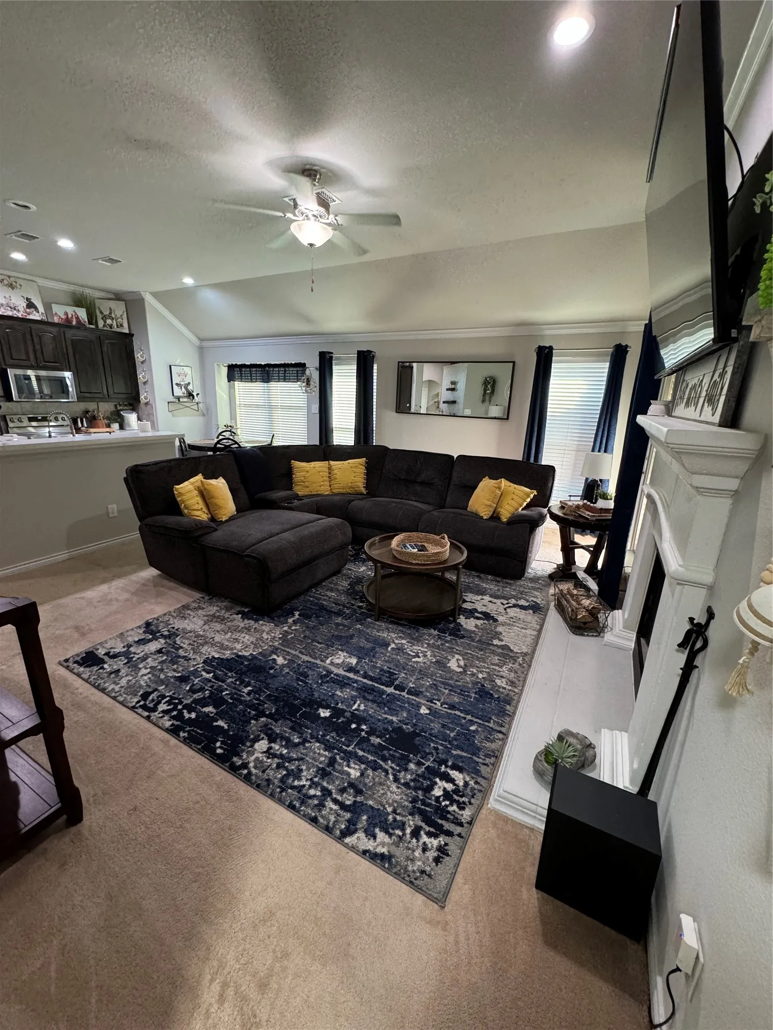 Single Family Residence For Rent in Tarrant County , 6041 Warmouth Drive, Fort Worth, Texas 76179, 3 Bedroom, 2 Bathroom, 2 Garage spaces, 1,630 Sqft, built in 2015, mls#21377384, Real Estate Agent in Fort Worth, Homes For Rent in Tarrant county, Homes For Rent in Fort Worth, Realtor in Fort Worth Texas, Real Estate Brokerage Independent Realty Texas, Luminita Cordes Realtor