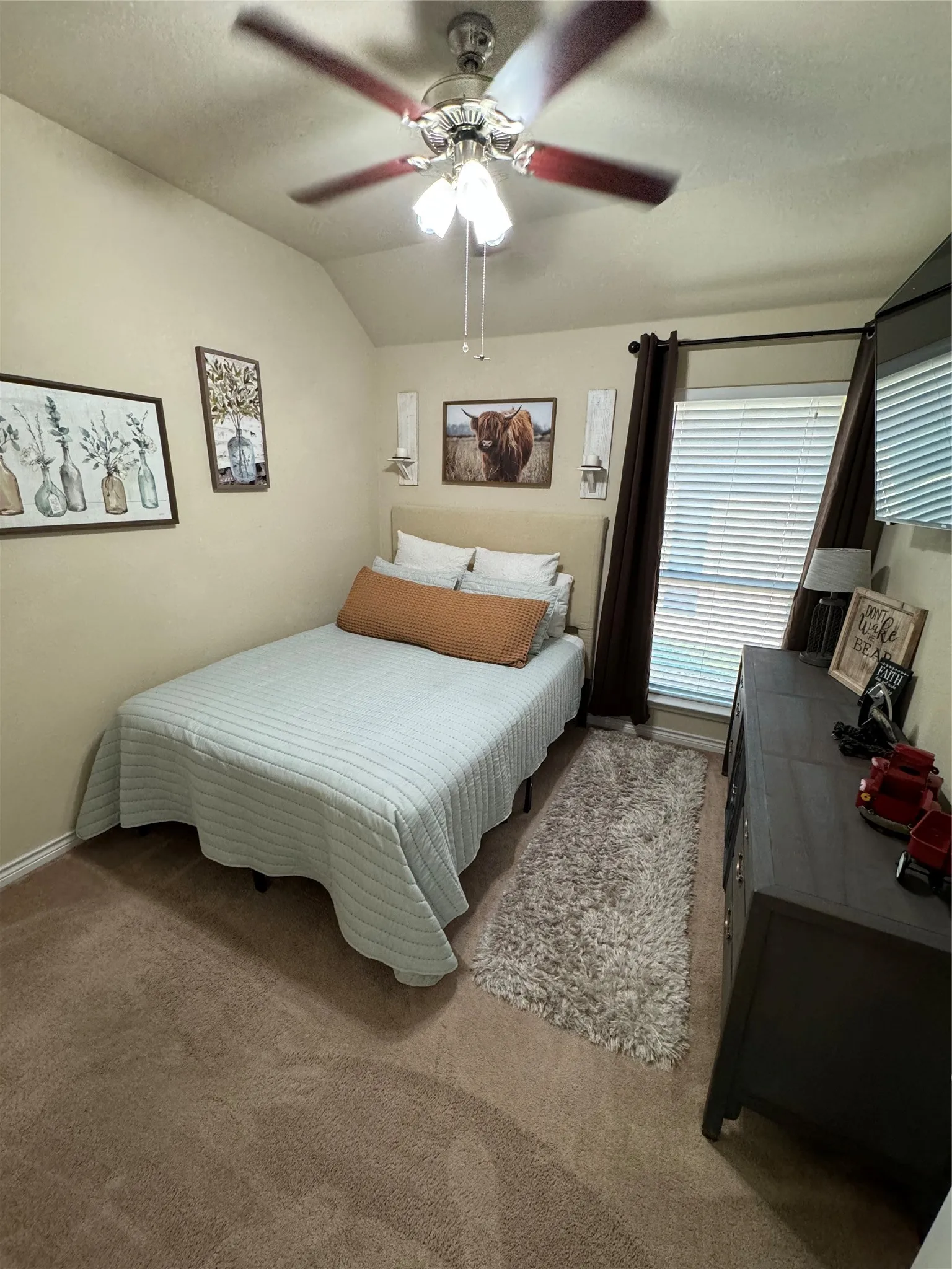 Single Family Residence For Rent in Tarrant County , 6041 Warmouth Drive, Fort Worth, Texas 76179, 3 Bedroom, 2 Bathroom, 2 Garage spaces, 1,630 Sqft, built in 2015, mls#21377384, Real Estate Agent in Fort Worth, Homes For Rent in Tarrant county, Homes For Rent in Fort Worth, Realtor in Fort Worth Texas, Real Estate Brokerage Independent Realty Texas, Luminita Cordes Realtor