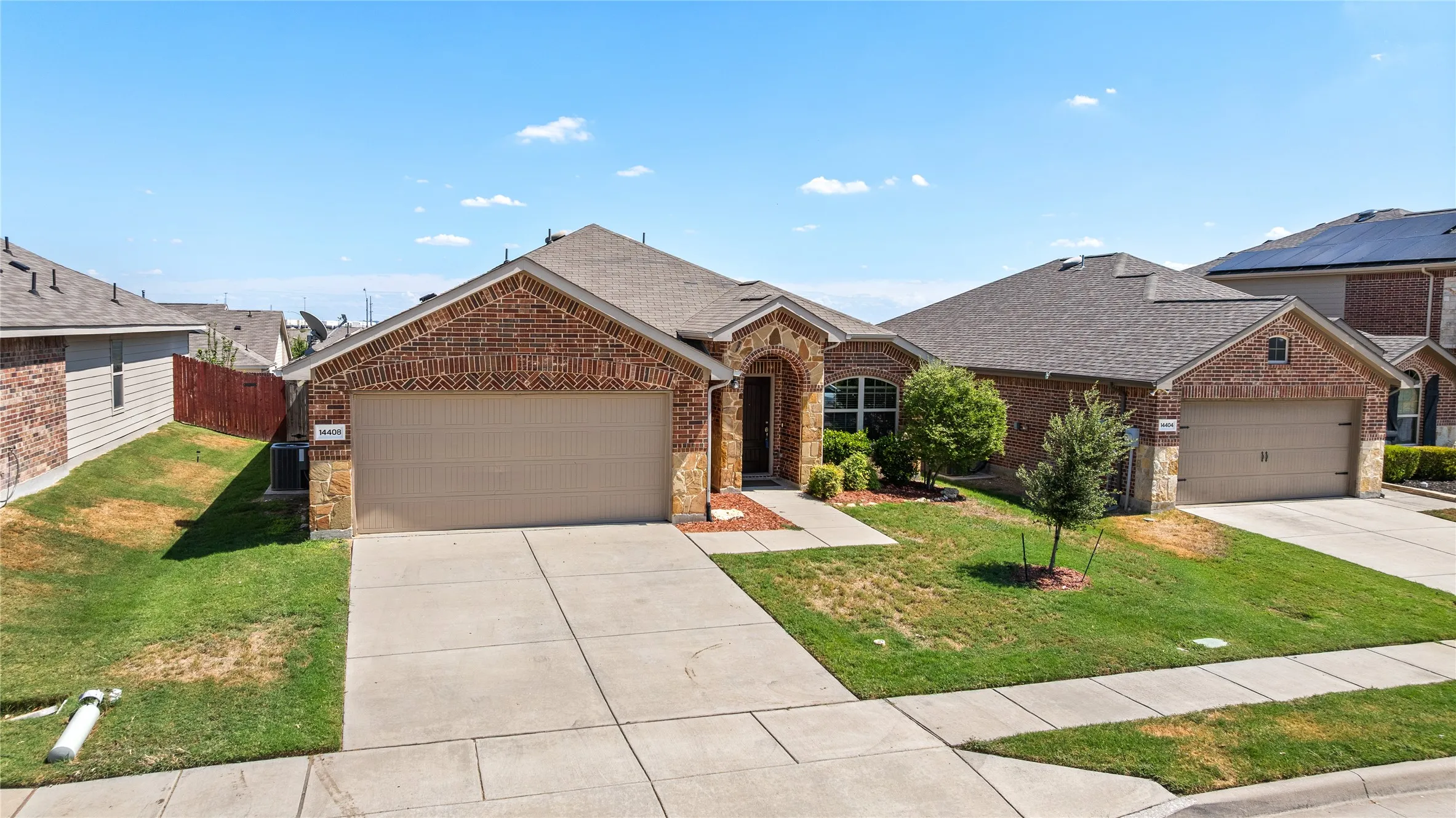 Single Family Residence For Sale in Denton County , 14408 Artisan Drive, Fort Worth, Texas 76052, 3 Bedroom, 2 Bathroom, 2 Garage spaces, 1,354 Sqft, built in 2013, mls#21375903, Real Estate Agent in Fort Worth, Homes For Sale in Denton county, Homes For Sale in Fort Worth, Realtor in Fort Worth Texas, Real Estate Brokerage Independent Realty Texas, Luminita Cordes Realtor