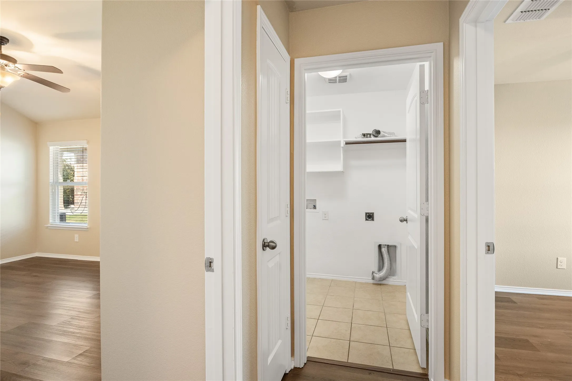 Single Family Residence For Sale in Denton County , 14408 Artisan Drive, Fort Worth, Texas 76052, 3 Bedroom, 2 Bathroom, 2 Garage spaces, 1,354 Sqft, built in 2013, mls#21375903, Real Estate Agent in Fort Worth, Homes For Sale in Denton county, Homes For Sale in Fort Worth, Realtor in Fort Worth Texas, Real Estate Brokerage Independent Realty Texas, Luminita Cordes Realtor