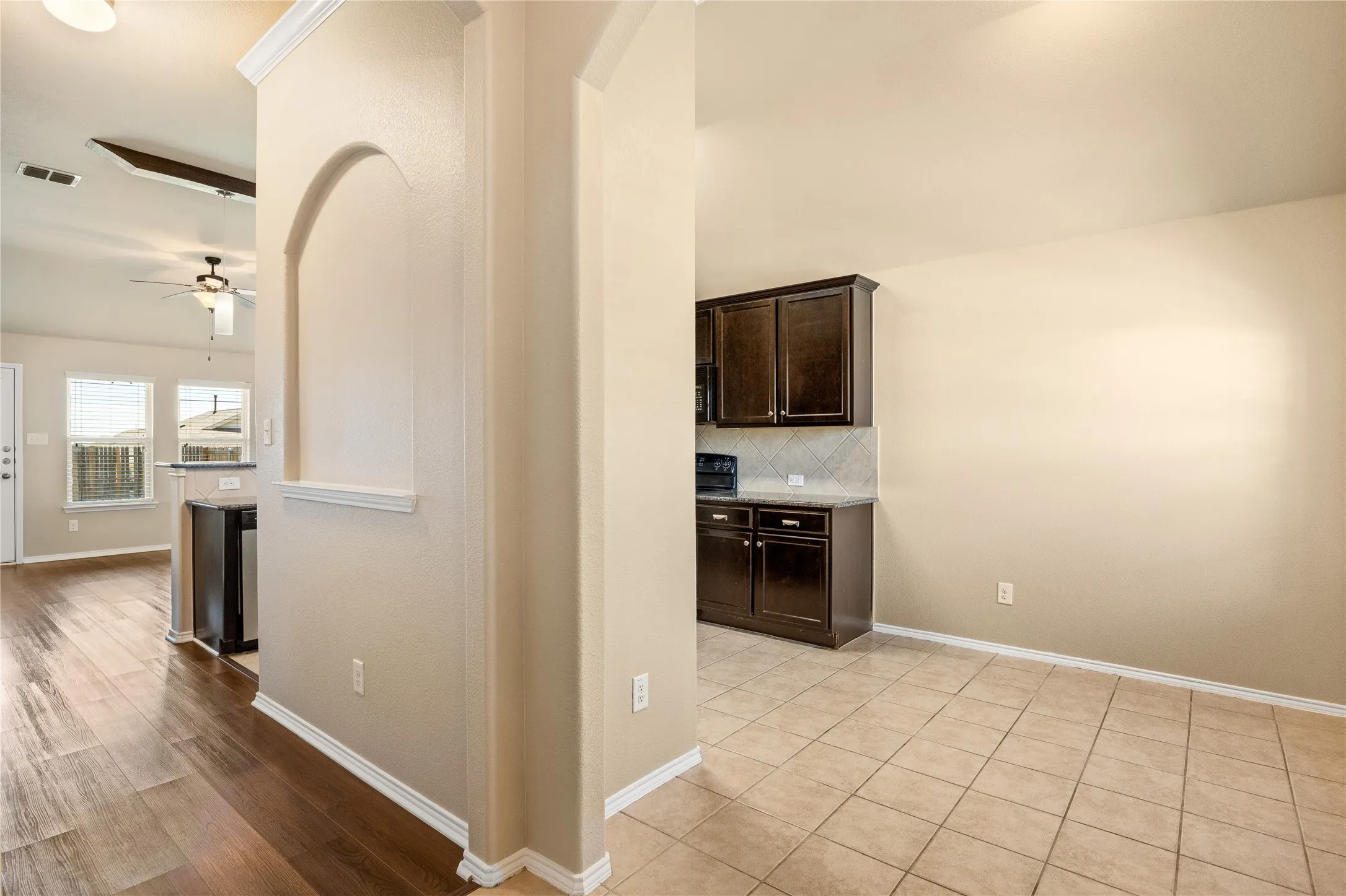 Single Family Residence For Sale in Denton County , 14408 Artisan Drive, Fort Worth, Texas 76052, 3 Bedroom, 2 Bathroom, 2 Garage spaces, 1,354 Sqft, built in 2013, mls#21375903, Real Estate Agent in Fort Worth, Homes For Sale in Denton county, Homes For Sale in Fort Worth, Realtor in Fort Worth Texas, Real Estate Brokerage Independent Realty Texas, Luminita Cordes Realtor