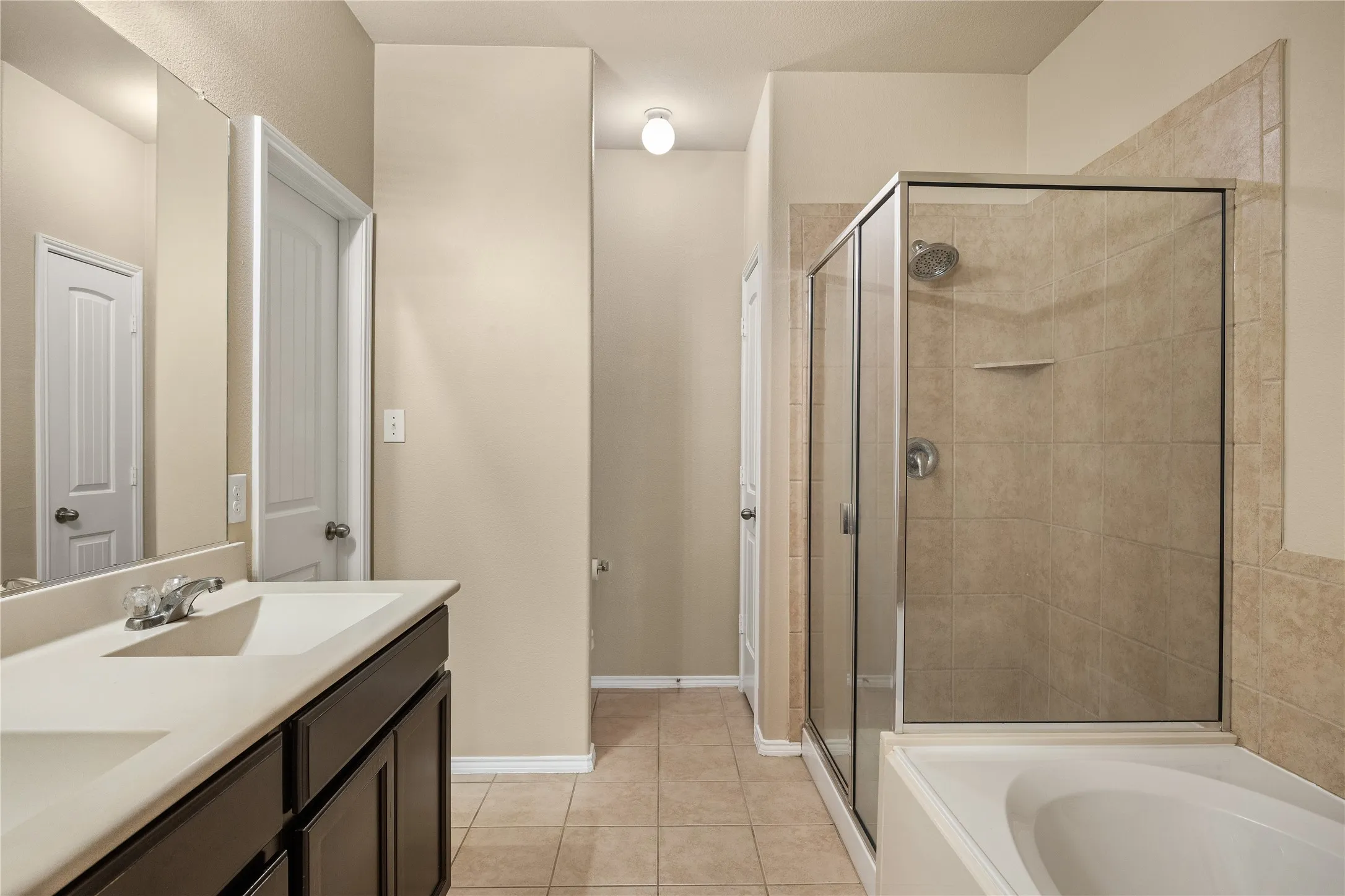 Single Family Residence For Sale in Denton County , 14408 Artisan Drive, Fort Worth, Texas 76052, 3 Bedroom, 2 Bathroom, 2 Garage spaces, 1,354 Sqft, built in 2013, mls#21375903, Real Estate Agent in Fort Worth, Homes For Sale in Denton county, Homes For Sale in Fort Worth, Realtor in Fort Worth Texas, Real Estate Brokerage Independent Realty Texas, Luminita Cordes Realtor