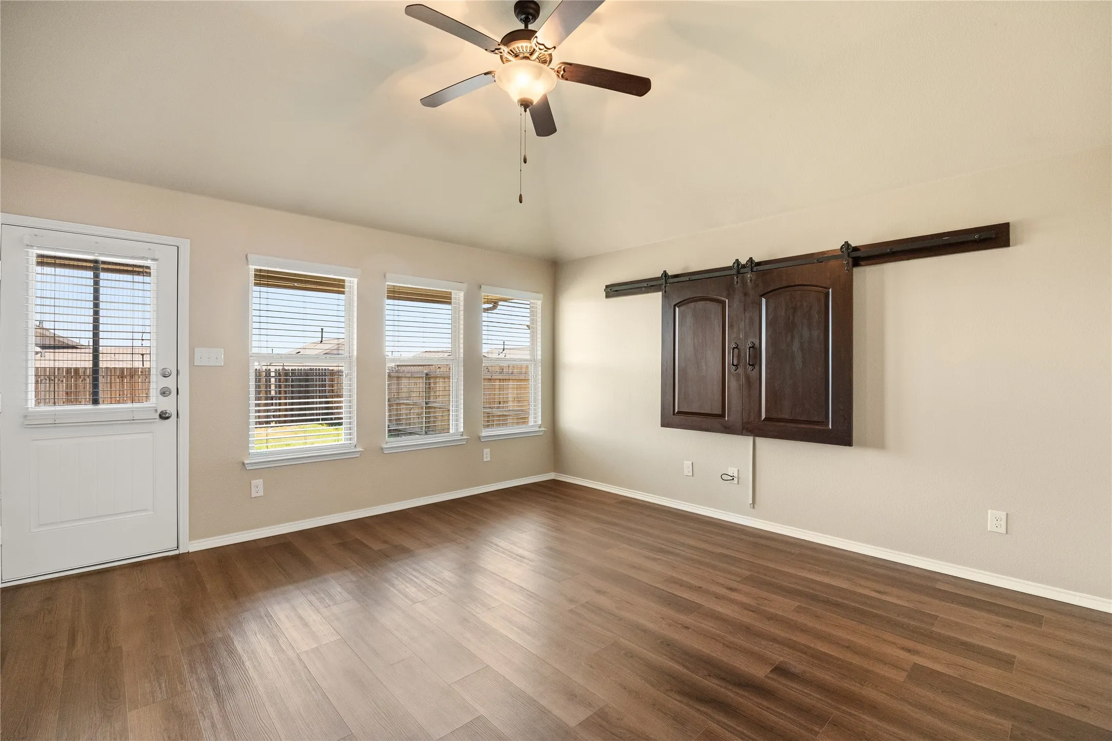 Single Family Residence For Sale in Denton County , 14408 Artisan Drive, Fort Worth, Texas 76052, 3 Bedroom, 2 Bathroom, 2 Garage spaces, 1,354 Sqft, built in 2013, mls#21375903, Real Estate Agent in Fort Worth, Homes For Sale in Denton county, Homes For Sale in Fort Worth, Realtor in Fort Worth Texas, Real Estate Brokerage Independent Realty Texas, Luminita Cordes Realtor