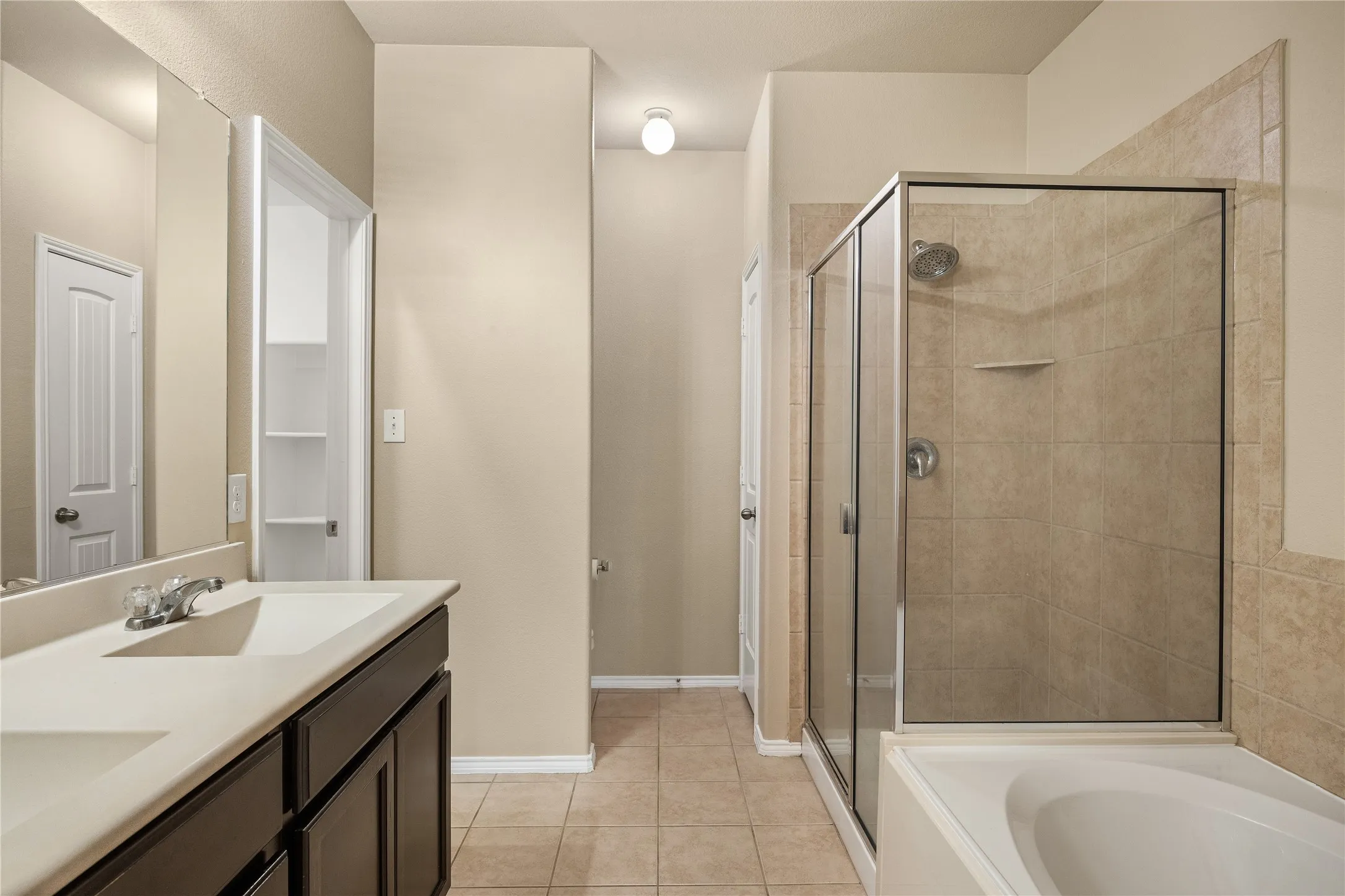 Single Family Residence For Sale in Denton County , 14408 Artisan Drive, Fort Worth, Texas 76052, 3 Bedroom, 2 Bathroom, 2 Garage spaces, 1,354 Sqft, built in 2013, mls#21375903, Real Estate Agent in Fort Worth, Homes For Sale in Denton county, Homes For Sale in Fort Worth, Realtor in Fort Worth Texas, Real Estate Brokerage Independent Realty Texas, Luminita Cordes Realtor