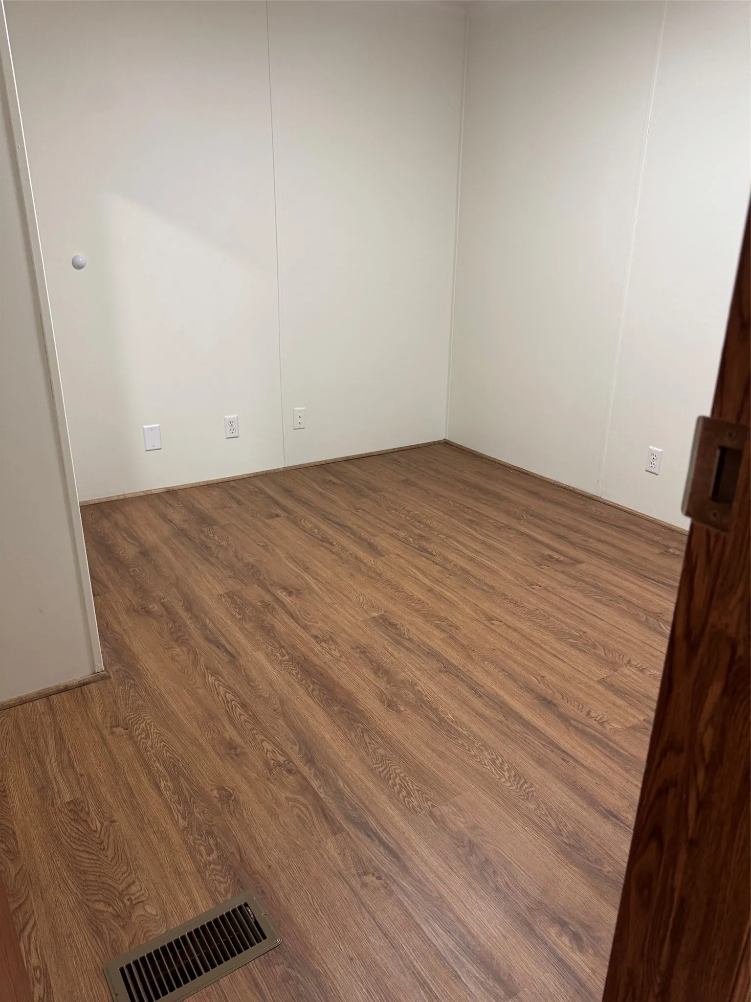 Manufactured Home For Rent in Hood County , 3510 Gerry Drive, Granbury, Texas 76049, 3 Bedroom, 2 Bathroom, Garage spaces, 1,216 Sqft, built in 1999, mls#21379166, Real Estate Agent in Granbury, Homes For Rent in Hood county, Homes For Rent in Granbury, Realtor in Granbury Texas, Real Estate Brokerage Independent Realty Texas, Luminita Cordes Realtor