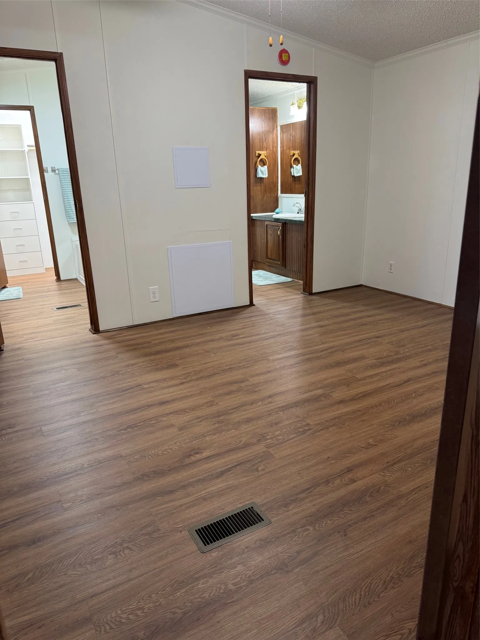 Manufactured Home For Rent in Hood County , 3510 Gerry Drive, Granbury, Texas 76049, 3 Bedroom, 2 Bathroom, Garage spaces, 1,216 Sqft, built in 1999, mls#21379166, Real Estate Agent in Granbury, Homes For Rent in Hood county, Homes For Rent in Granbury, Realtor in Granbury Texas, Real Estate Brokerage Independent Realty Texas, Luminita Cordes Realtor