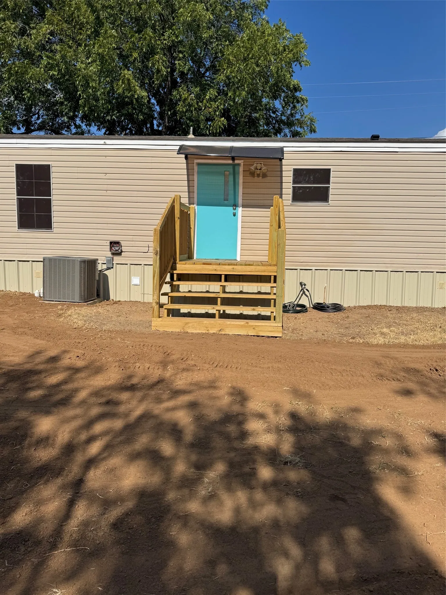 Manufactured Home For Rent in Hood County , 3510 Gerry Drive, Granbury, Texas 76049, 3 Bedroom, 2 Bathroom, Garage spaces, 1,216 Sqft, built in 1999, mls#21379166, Real Estate Agent in Granbury, Homes For Rent in Hood county, Homes For Rent in Granbury, Realtor in Granbury Texas, Real Estate Brokerage Independent Realty Texas, Luminita Cordes Realtor