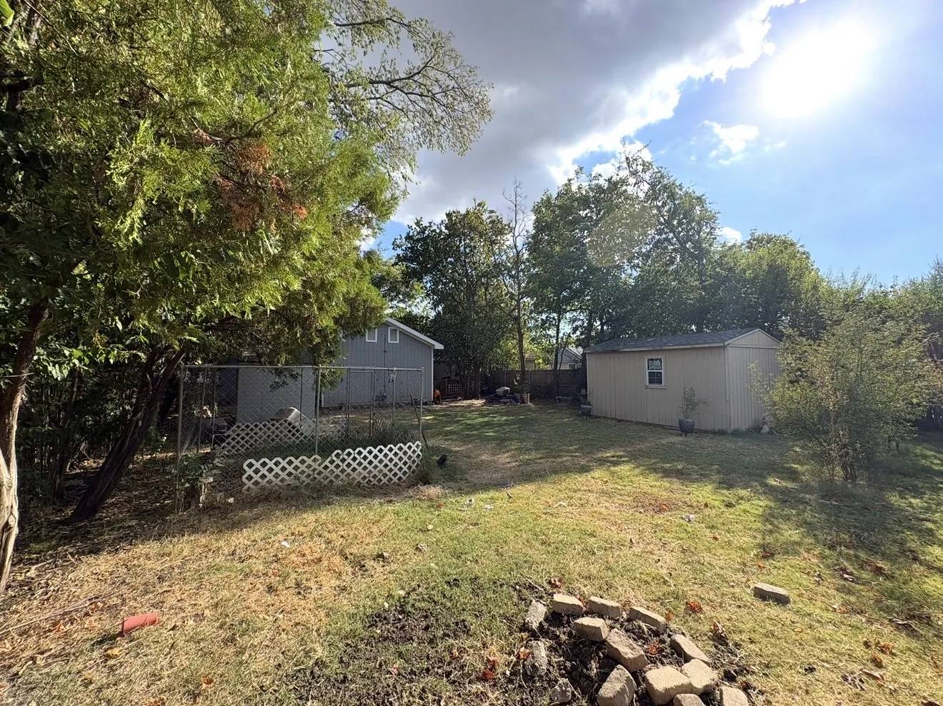 Single Family Residence For Sale in Dallas County , 3859 Wemdon Drive, Dallas, Texas 75220, 3 Bedroom, 2 Bathroom, Garage spaces, 1,594 Sqft, built in 1947, mls#21379182, Real Estate Agent in Dallas, Homes For Sale in Dallas county, Homes For Sale in Dallas, Realtor in Dallas Texas, Real Estate Brokerage Independent Realty Texas, Luminita Cordes Realtor
