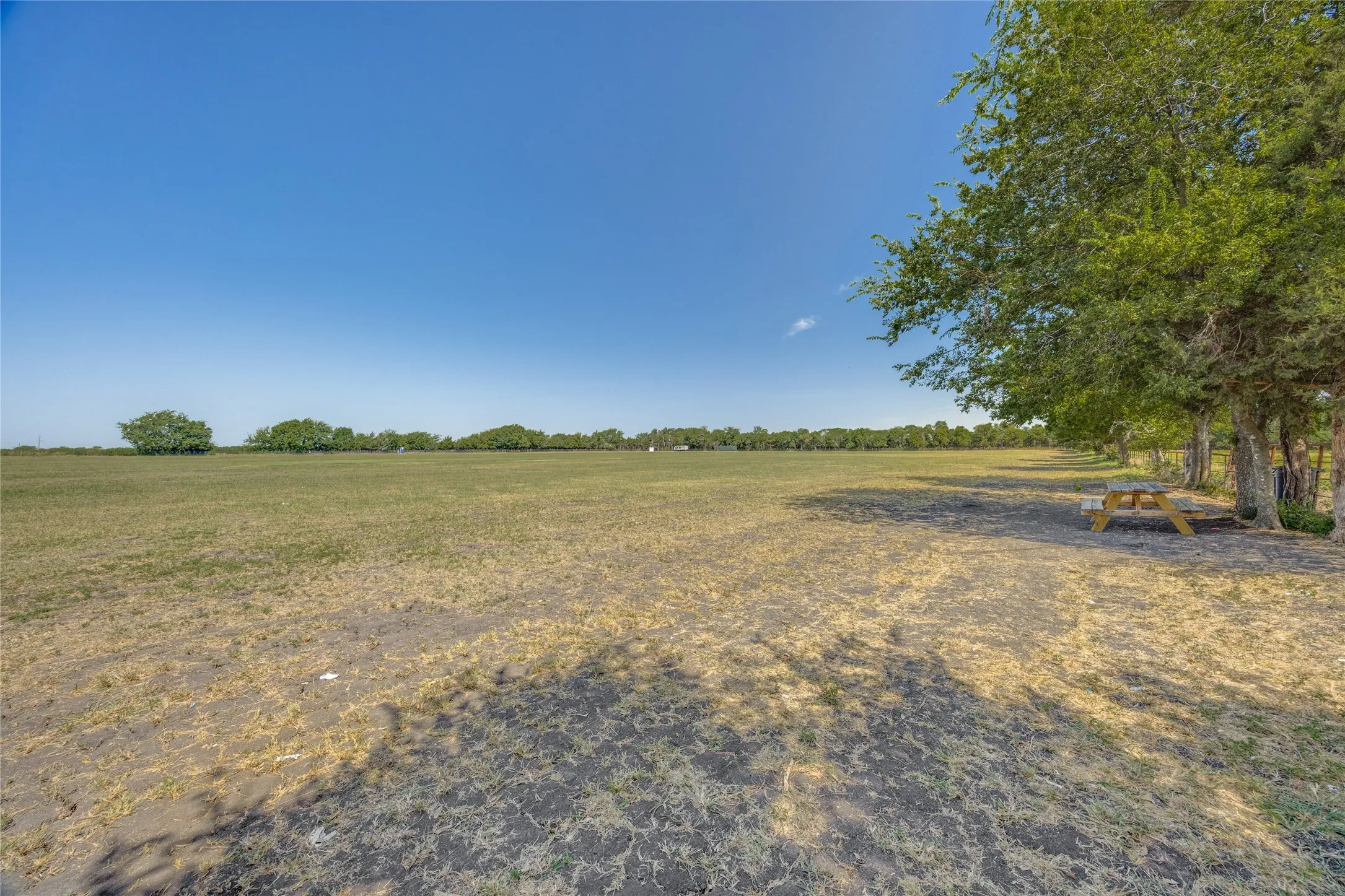 Improved Land For Sale in Fannin County , 5788 Co Rd 4640, Trenton, Texas 75490, 0, 0, Garage spaces, 0 Sqft, built in 0, mls#21373414, Real Estate Agent in Trenton, Homes For Sale in Fannin county, Homes For Sale in Trenton, Realtor in Trenton Texas, Real Estate Brokerage Independent Realty Texas, Luminita Cordes Realtor