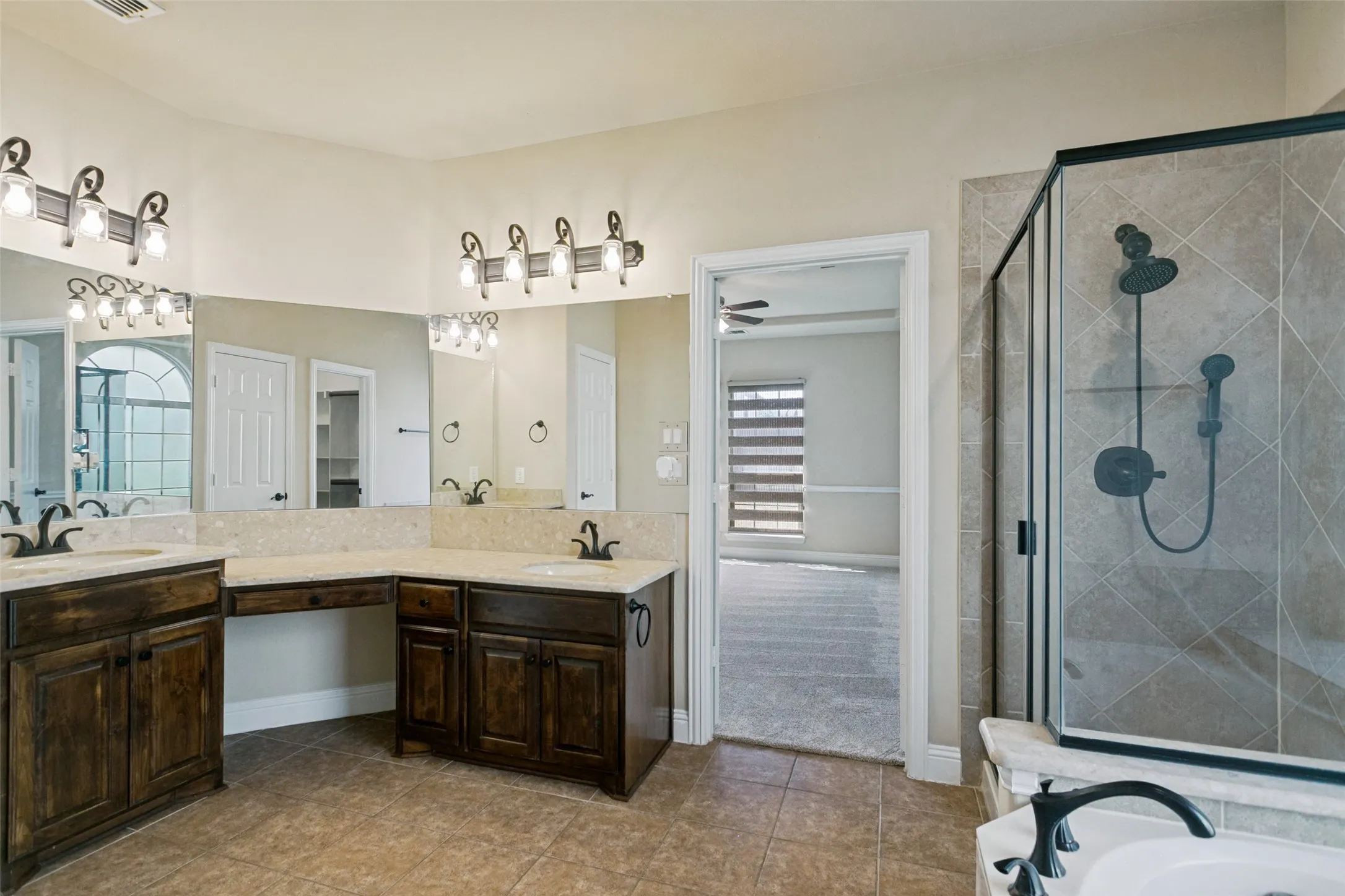 Single Family Residence For Rent in Collin County , 3604 Flowing Way, Plano, Texas 75074, 5 Bedroom, 4 Bathroom, 2 Garage spaces, 3,879 Sqft, built in 2013, mls#21379189, Real Estate Agent in Plano, Homes For Rent in Collin county, Homes For Rent in Plano, Realtor in Plano Texas, Real Estate Brokerage Independent Realty Texas, Luminita Cordes Realtor
