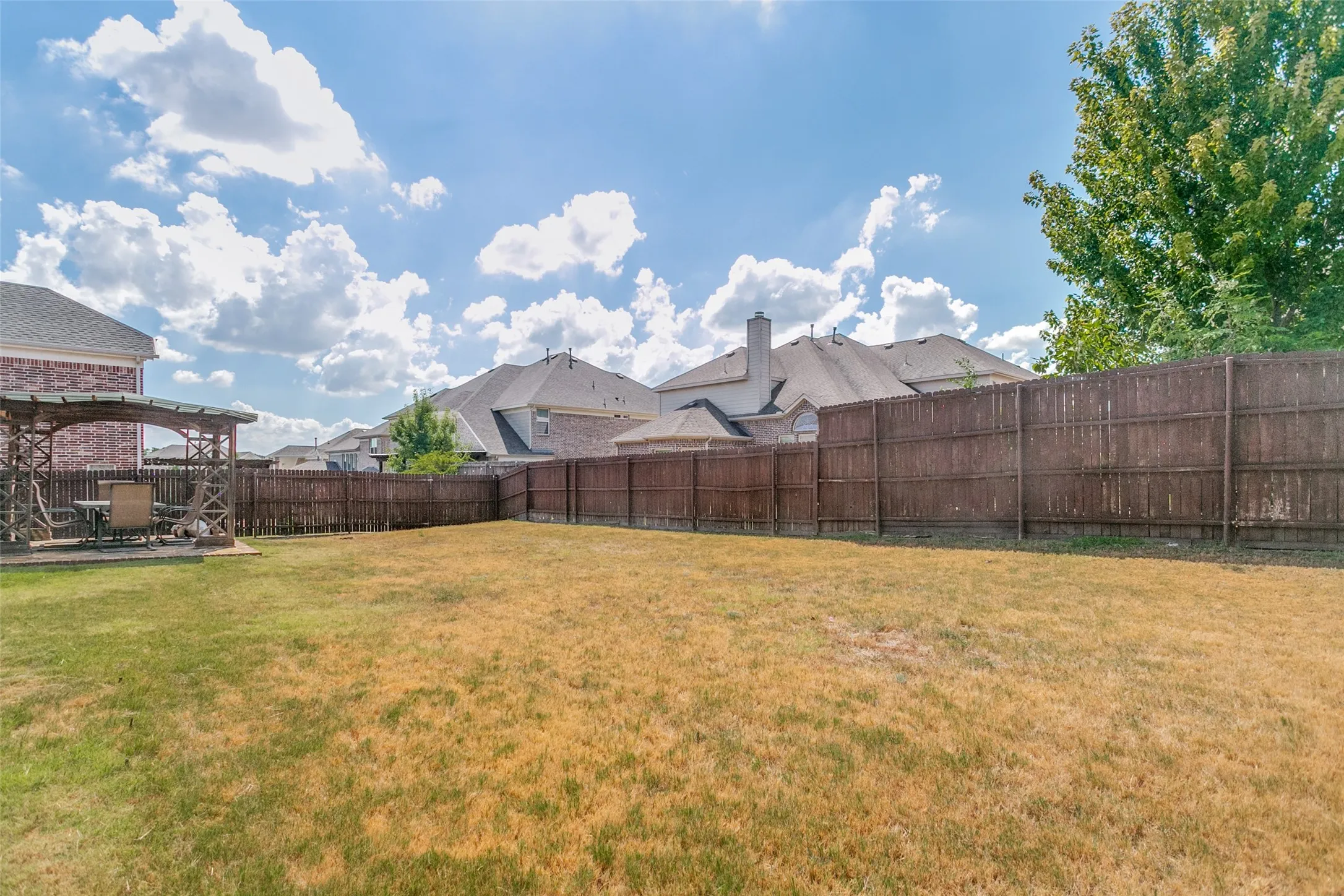 Single Family Residence For Rent in Collin County , 3604 Flowing Way, Plano, Texas 75074, 5 Bedroom, 4 Bathroom, 2 Garage spaces, 3,879 Sqft, built in 2013, mls#21379189, Real Estate Agent in Plano, Homes For Rent in Collin county, Homes For Rent in Plano, Realtor in Plano Texas, Real Estate Brokerage Independent Realty Texas, Luminita Cordes Realtor