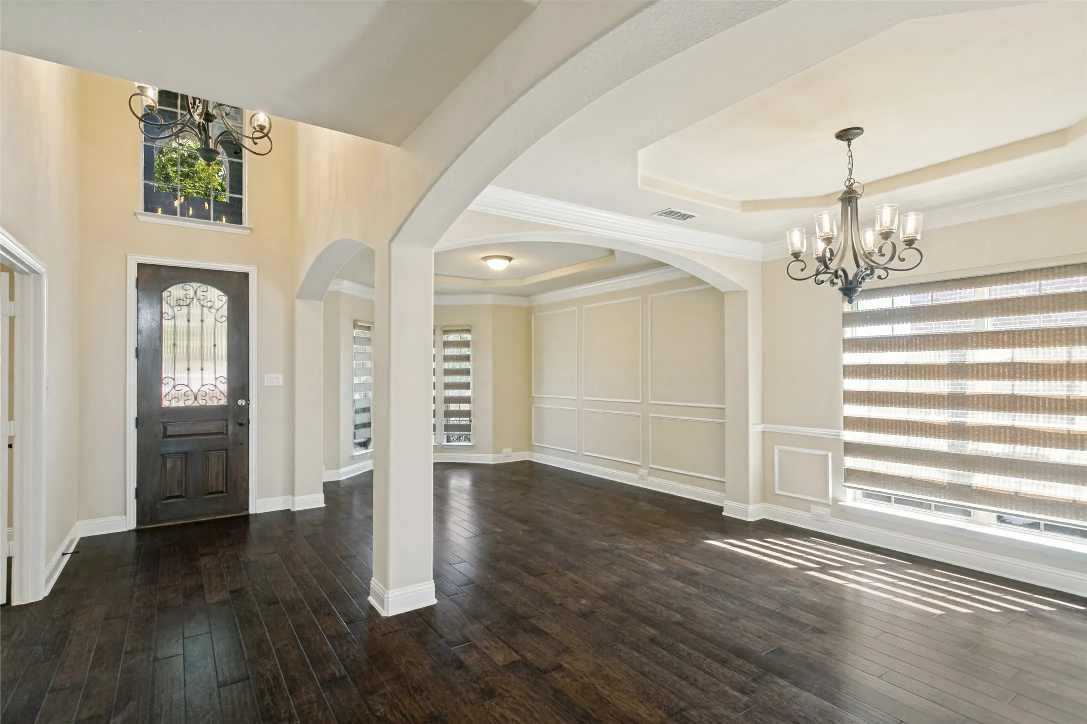 Single Family Residence For Rent in Collin County , 3604 Flowing Way, Plano, Texas 75074, 5 Bedroom, 4 Bathroom, 2 Garage spaces, 3,879 Sqft, built in 2013, mls#21379189, Real Estate Agent in Plano, Homes For Rent in Collin county, Homes For Rent in Plano, Realtor in Plano Texas, Real Estate Brokerage Independent Realty Texas, Luminita Cordes Realtor