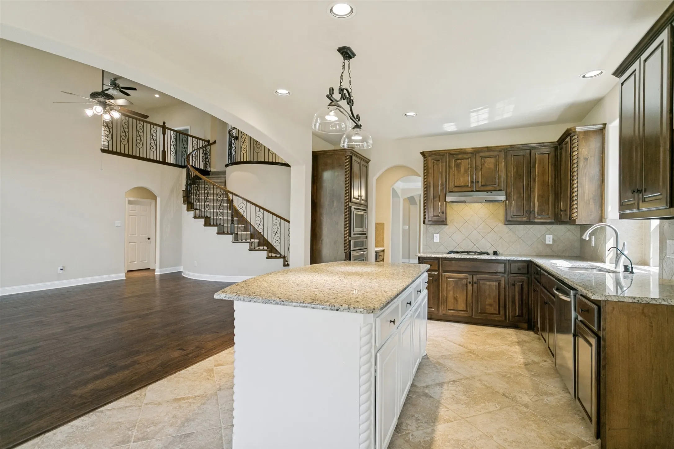 Single Family Residence For Rent in Collin County , 3604 Flowing Way, Plano, Texas 75074, 5 Bedroom, 4 Bathroom, 2 Garage spaces, 3,879 Sqft, built in 2013, mls#21379189, Real Estate Agent in Plano, Homes For Rent in Collin county, Homes For Rent in Plano, Realtor in Plano Texas, Real Estate Brokerage Independent Realty Texas, Luminita Cordes Realtor