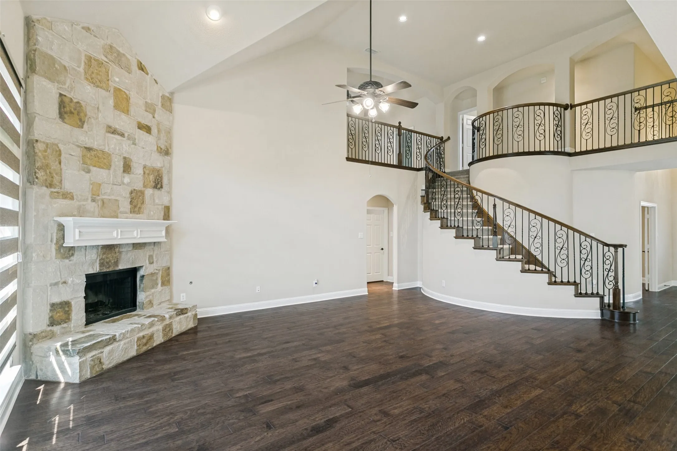 Single Family Residence For Rent in Collin County , 3604 Flowing Way, Plano, Texas 75074, 5 Bedroom, 4 Bathroom, 2 Garage spaces, 3,879 Sqft, built in 2013, mls#21379189, Real Estate Agent in Plano, Homes For Rent in Collin county, Homes For Rent in Plano, Realtor in Plano Texas, Real Estate Brokerage Independent Realty Texas, Luminita Cordes Realtor