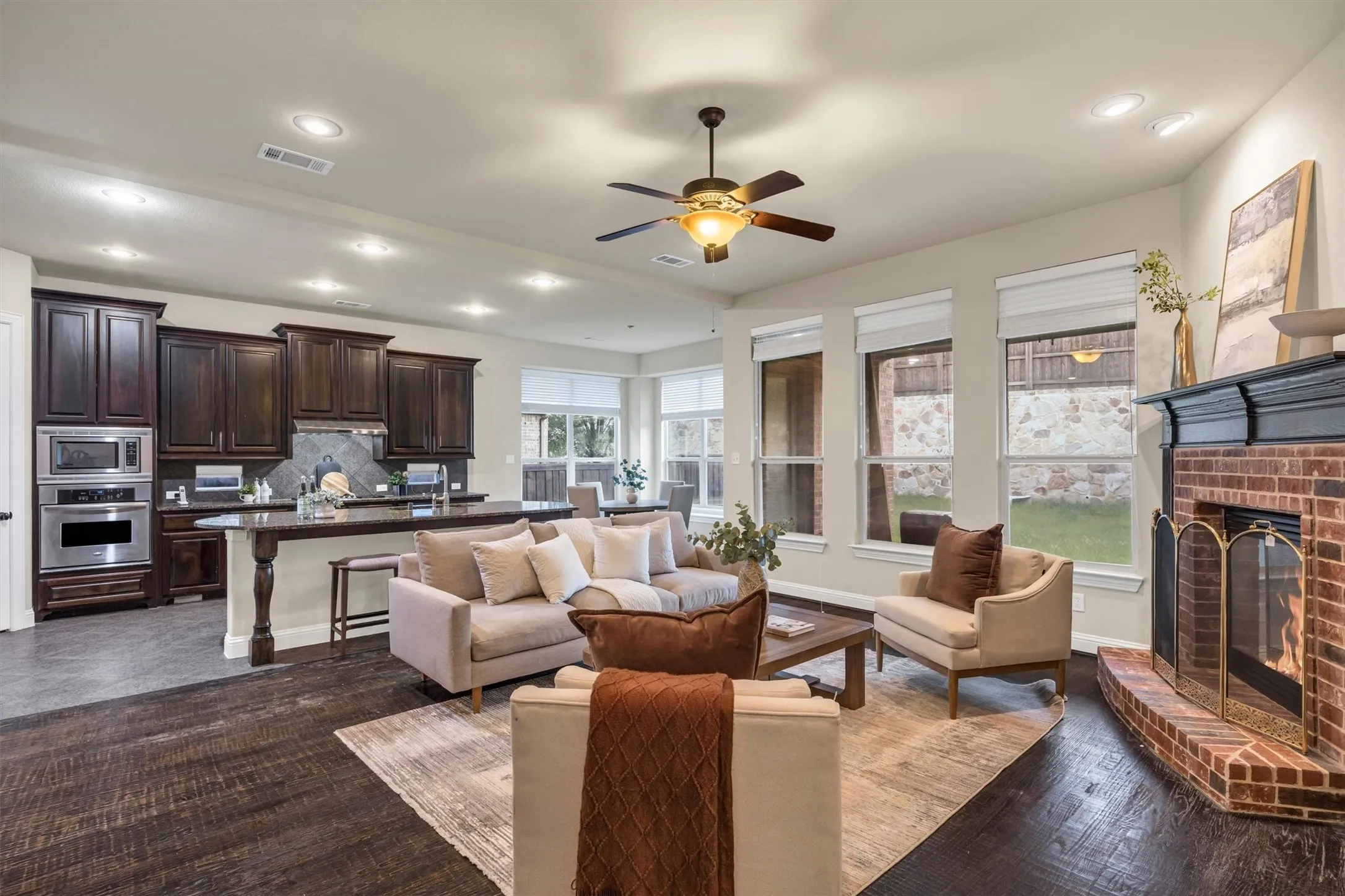 Single Family Residence For Sale in Dallas County , 7337 Canadian Drive, Irving, Texas 75039, 5 Bedroom, 4 Bathroom, 2 Garage spaces, 3,542 Sqft, built in 2009, mls#21379190, Real Estate Agent in Irving, Homes For Sale in Dallas county, Homes For Sale in Irving, Realtor in Irving Texas, Real Estate Brokerage Independent Realty Texas, Luminita Cordes Realtor
